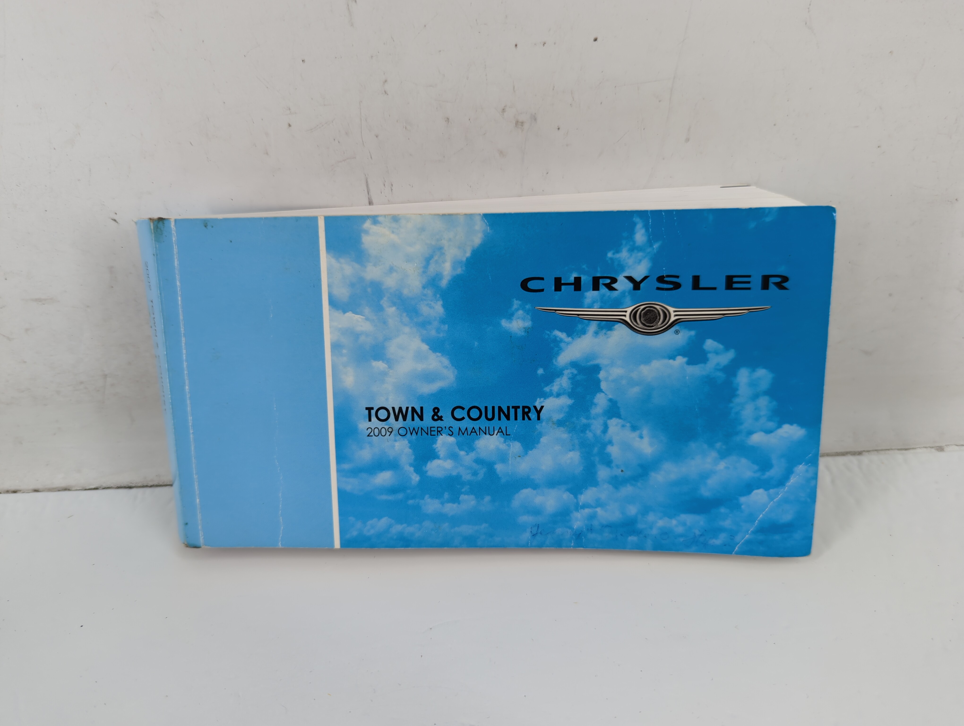 2009 Chrysler Town & Country Owners Manual Book Guide 716399 - Oemusedautoparts1.com