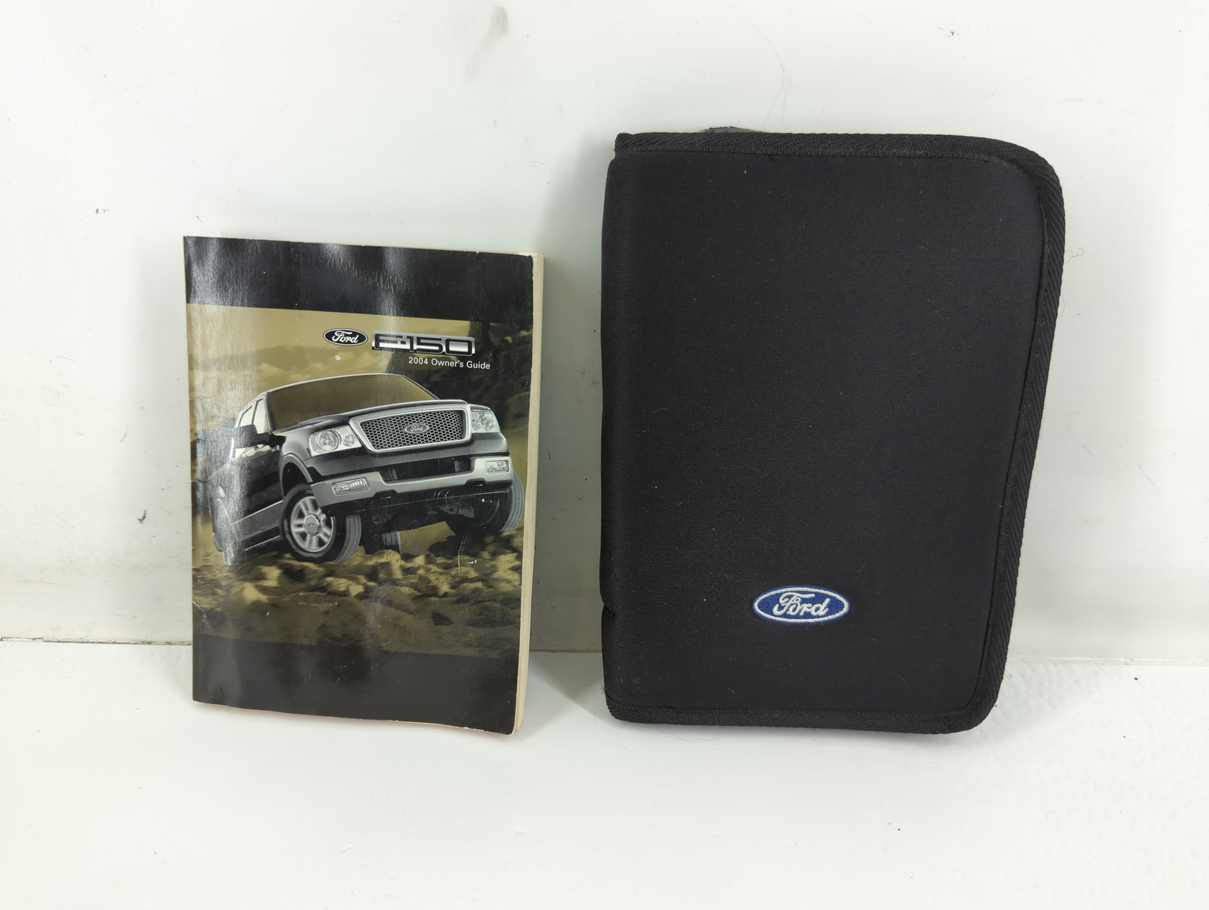 Picture of 2004 Ford F-150 Owners Manual Book Guide 716536