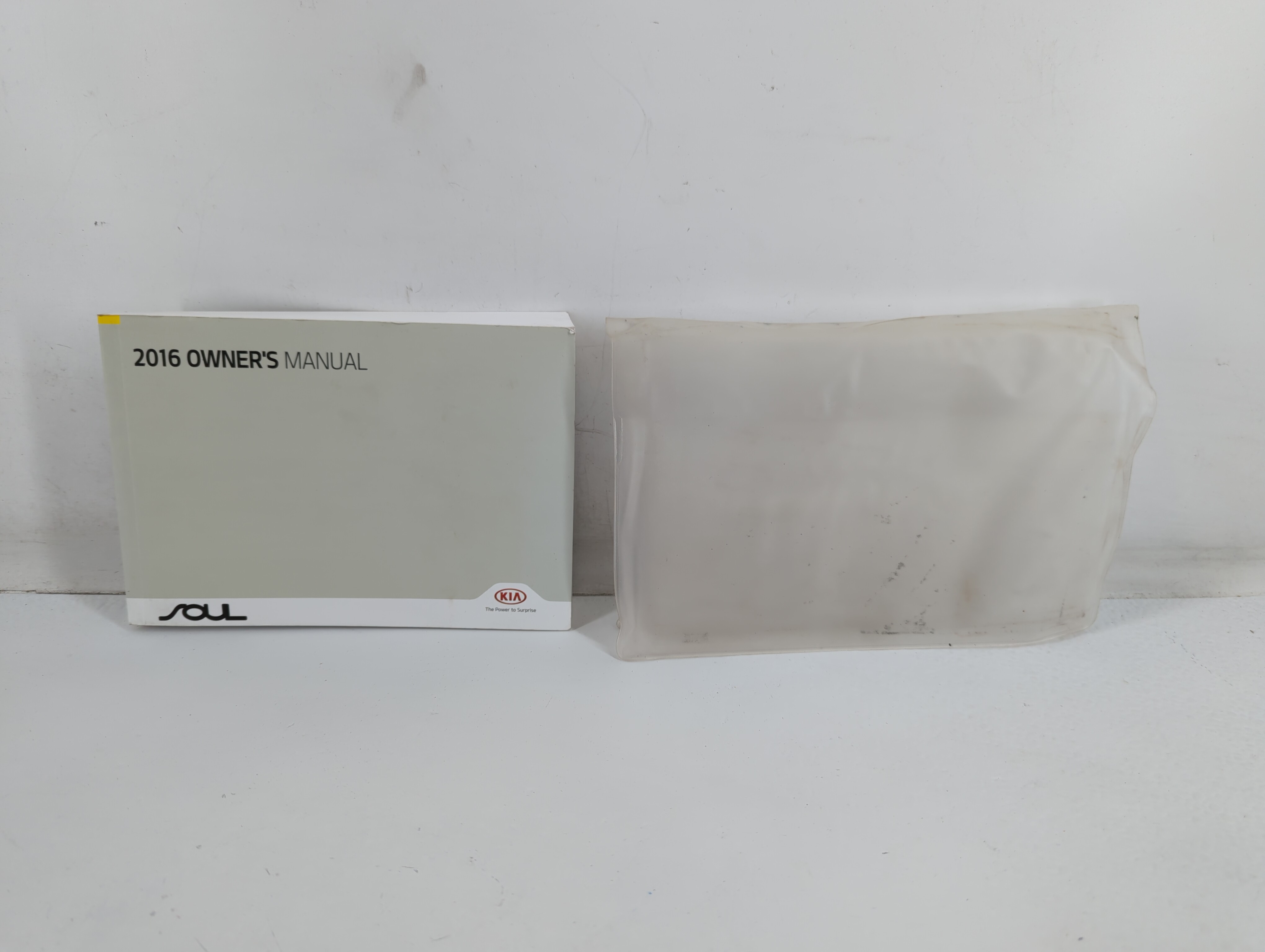 2016 Kia Soul Owners Manual Book Guide 716576 - Oemusedautoparts1.com