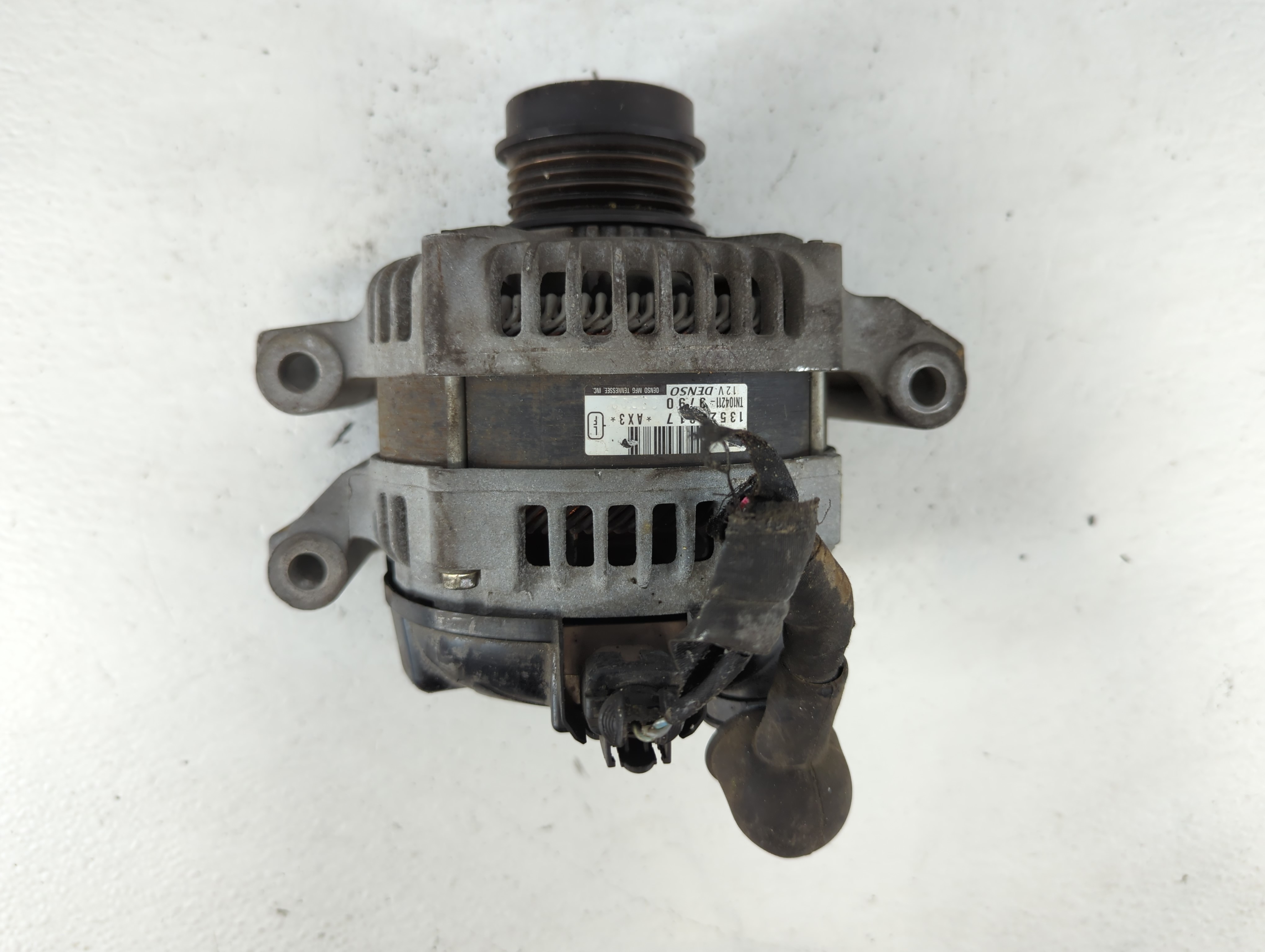Picture of 2015 Chevrolet Colorado Alternator Generator Charging Assembly Engine Oem 716954