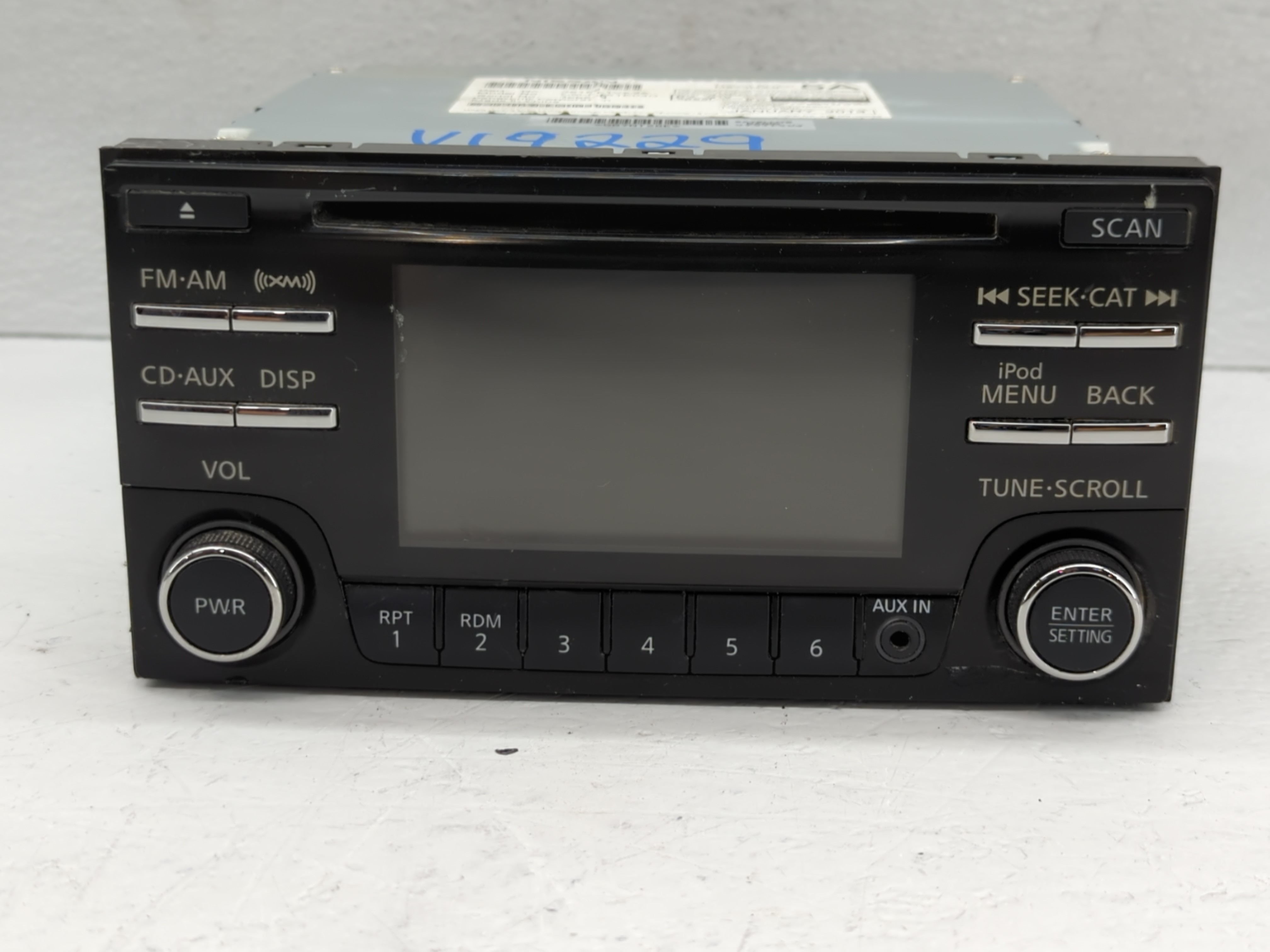 Picture of 2012-2015 Nissan Rogue Am Fm Cd Player Radio Receiver 716980