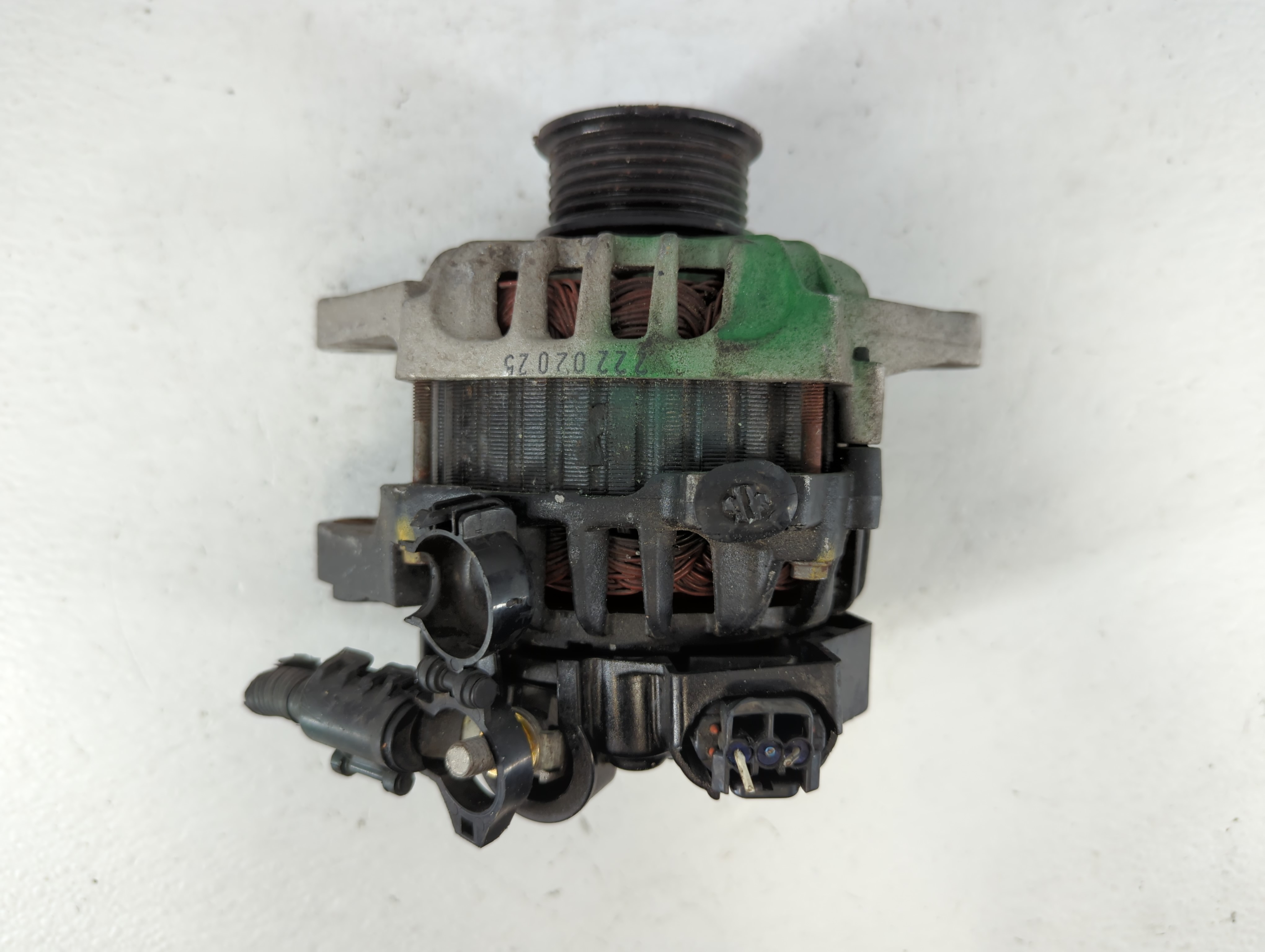 Picture of 2012 Hyundai Veloster Alternator Generator Charging Assembly Engine Oem 717138
