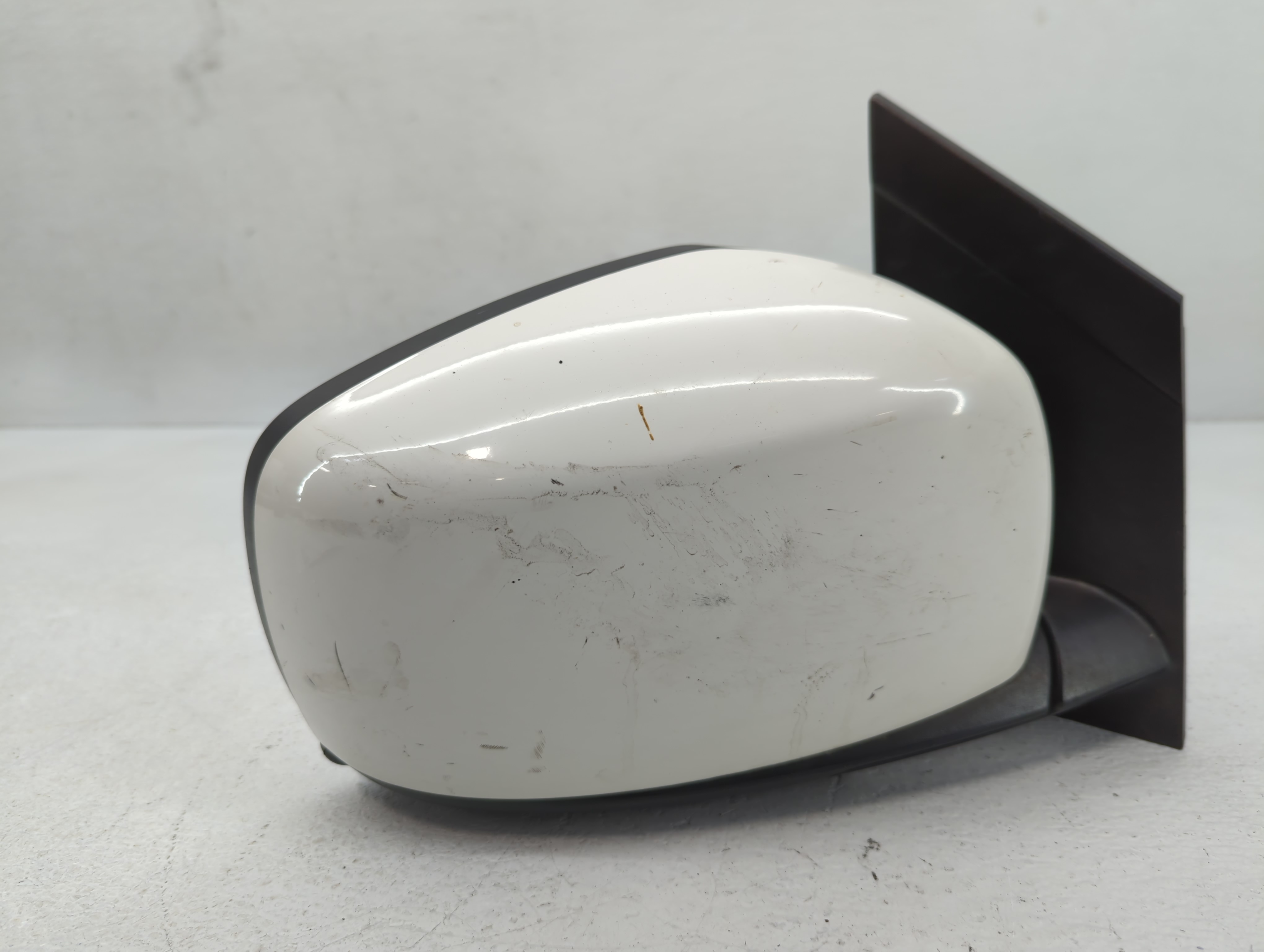Picture of Dodge Caravan Passenger Right Side View Manual Door Mirror White 717943