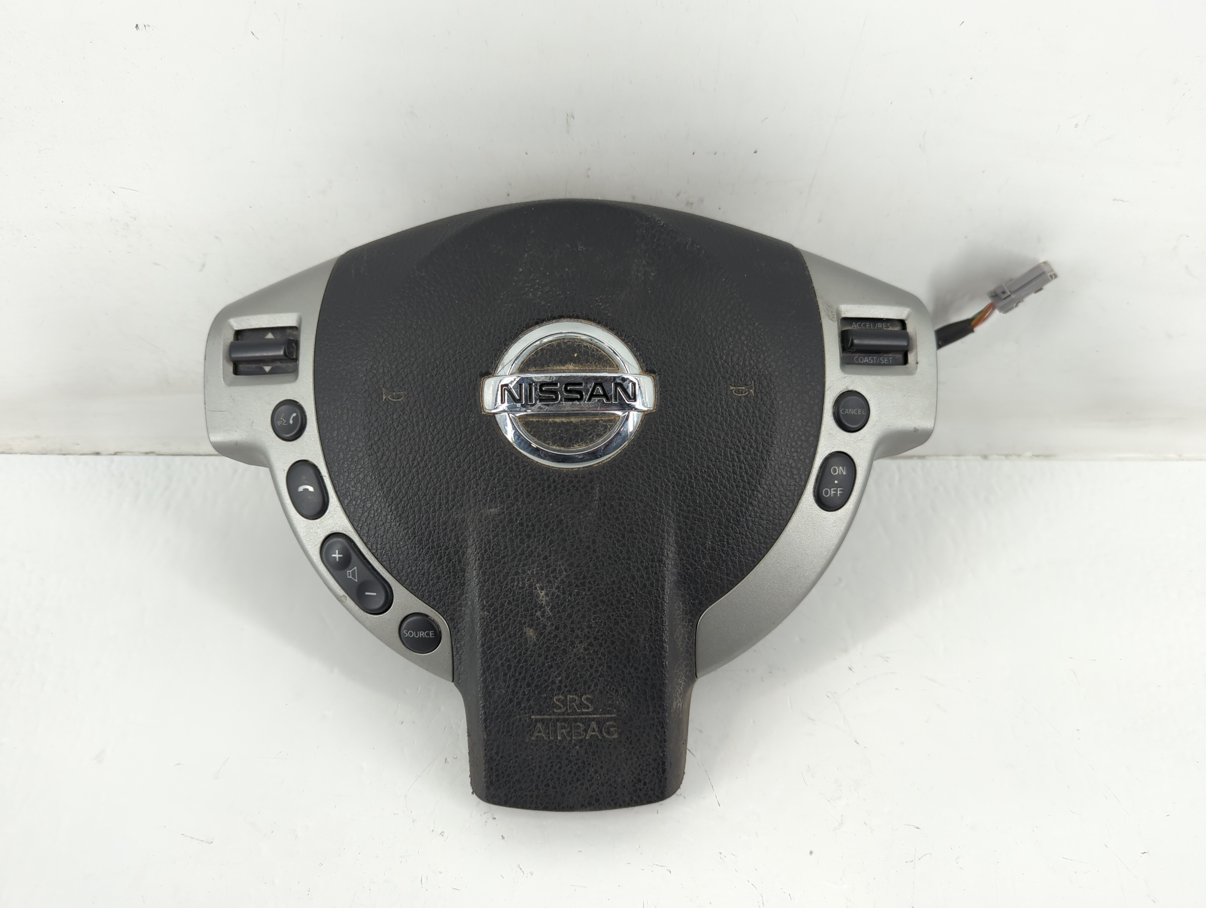 Picture of 2010-2015 Nissan Rogue Air Bag Driver Left Steering Wheel Mounted 717956