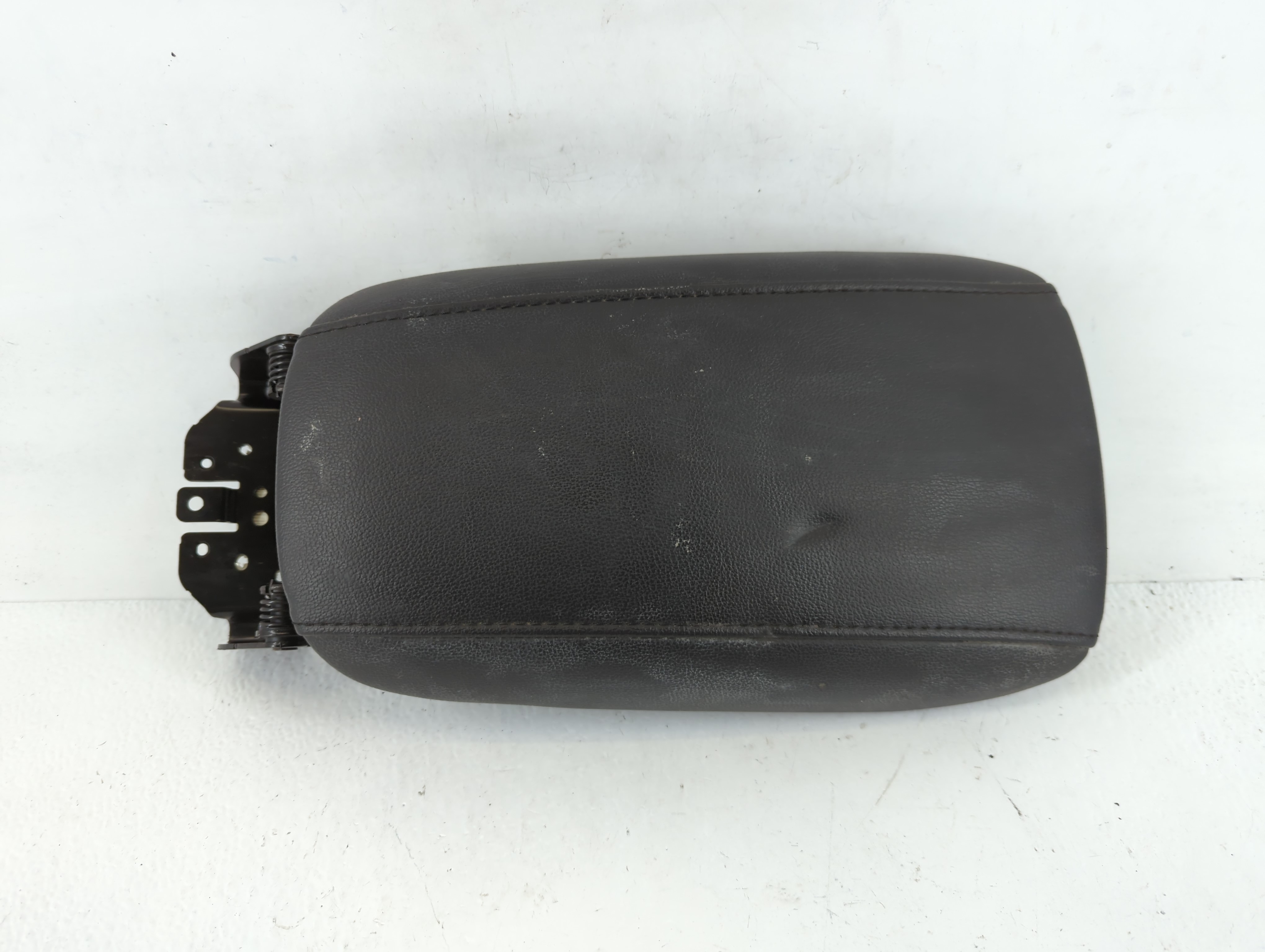 2014 Ford Fusion Center Console Armrest Cover Lid Black 718221 - Oemusedautoparts1.com