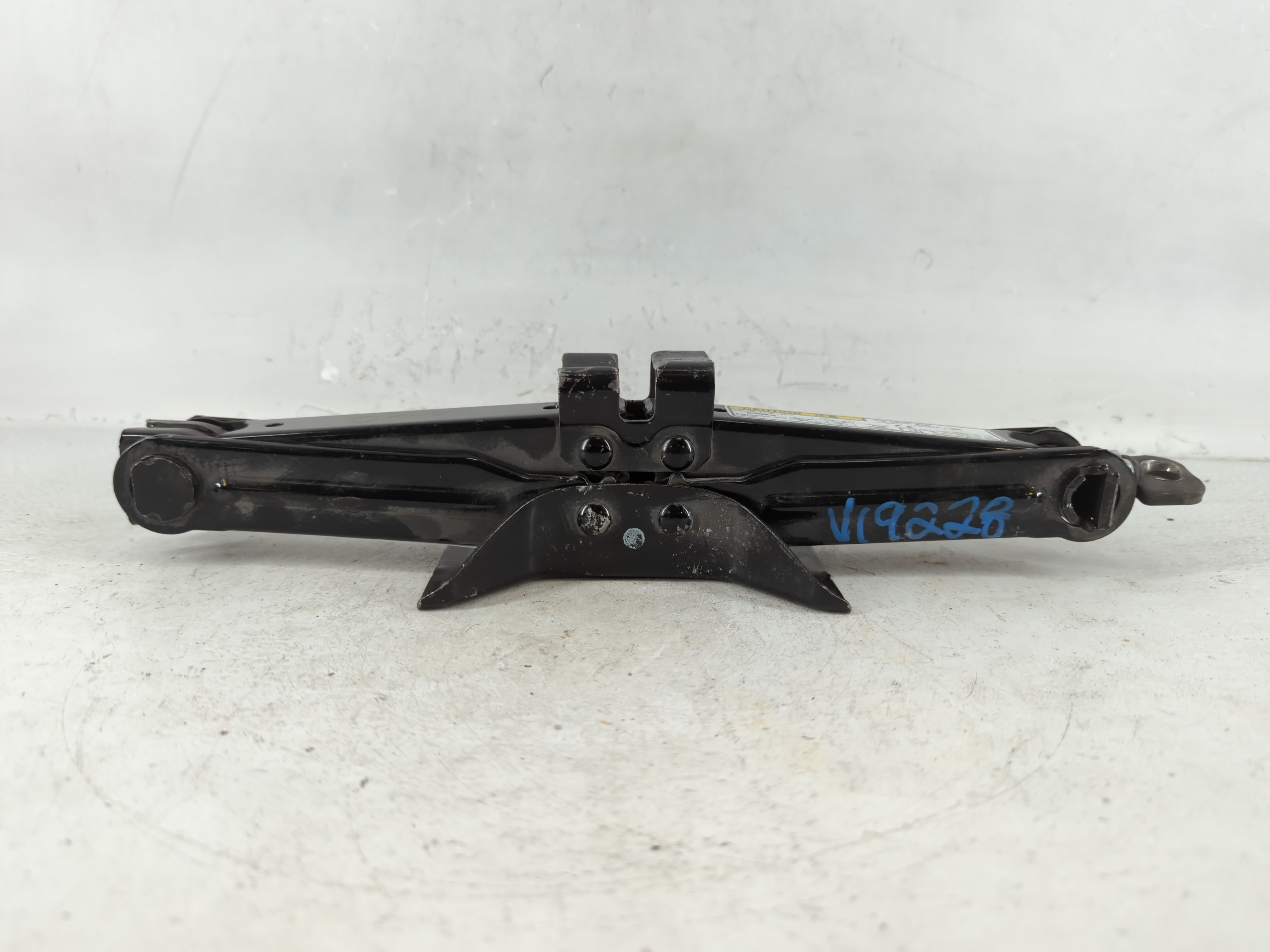 2016 Subaru Wrx Spare Scissor Car Jack 718805 - Oemusedautoparts1.com