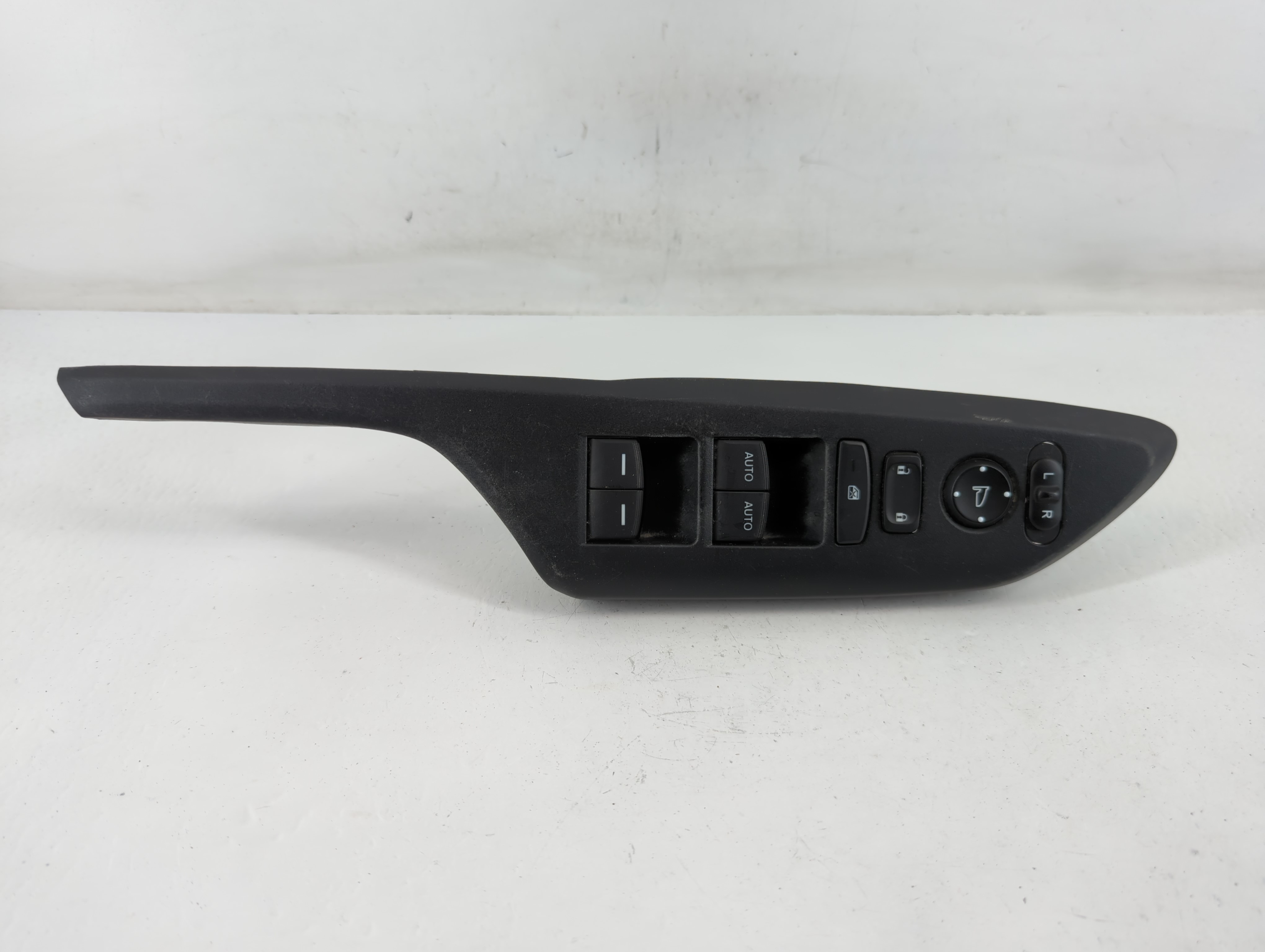 2016-2021 Honda Civic Driver Left Door Master Power Window Switch 719350 - Oemusedautoparts1.com