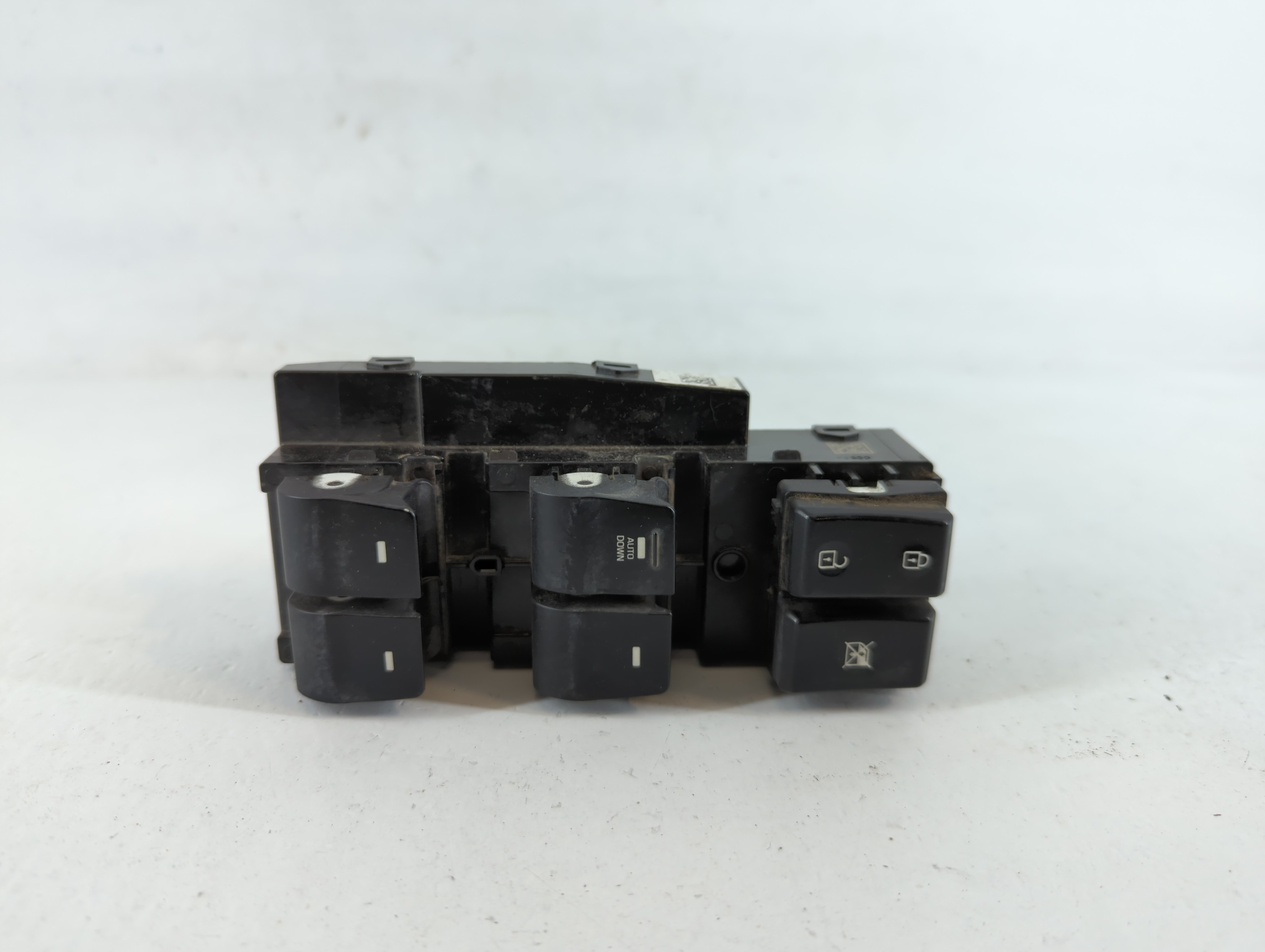 2017-2020 Hyundai Elantra Driver Left Door Master Power Window Switch 719363 - Oemusedautoparts1.com