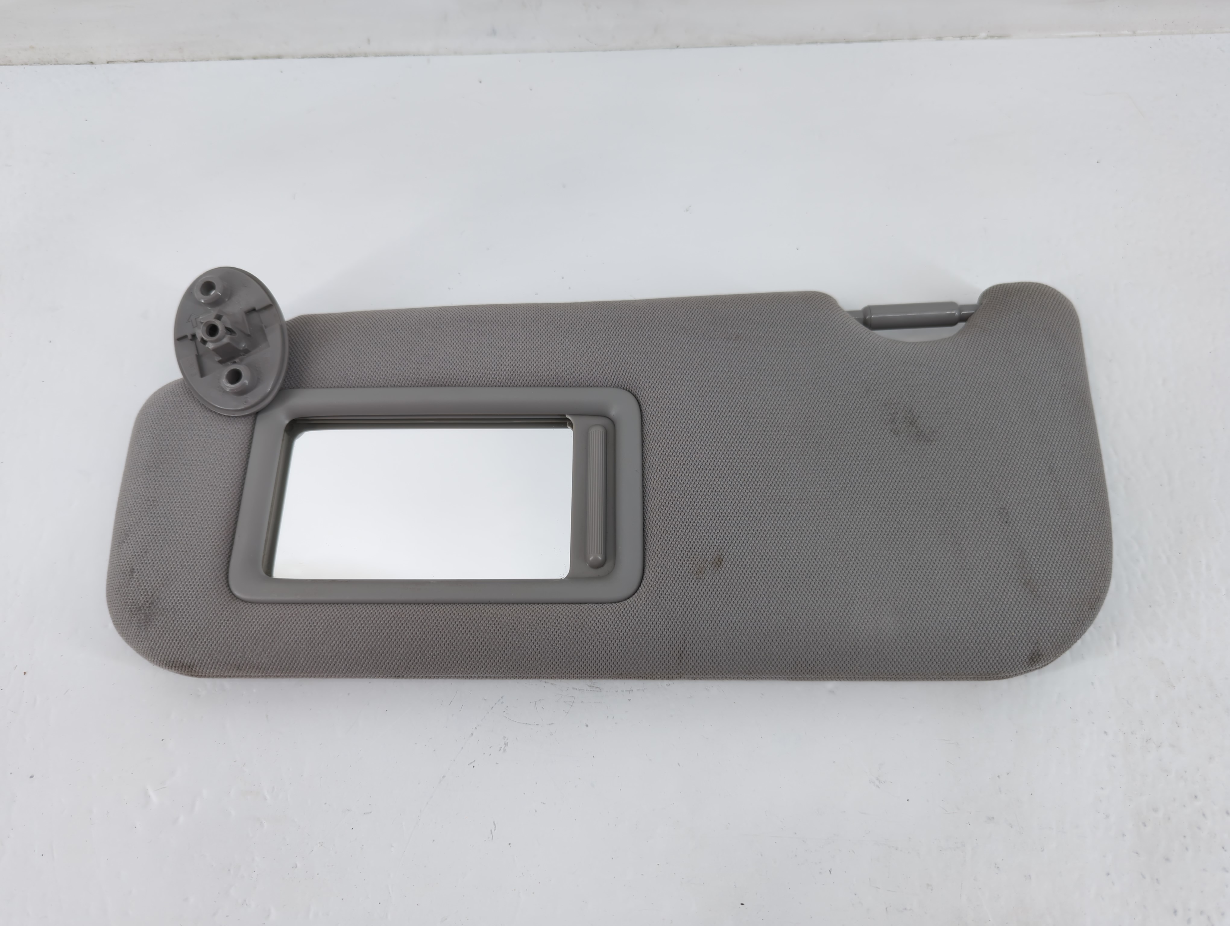 Picture of 2018-2022 Toyota Camry Passenger Sun Visor Mirror Right Sunvisor 719891