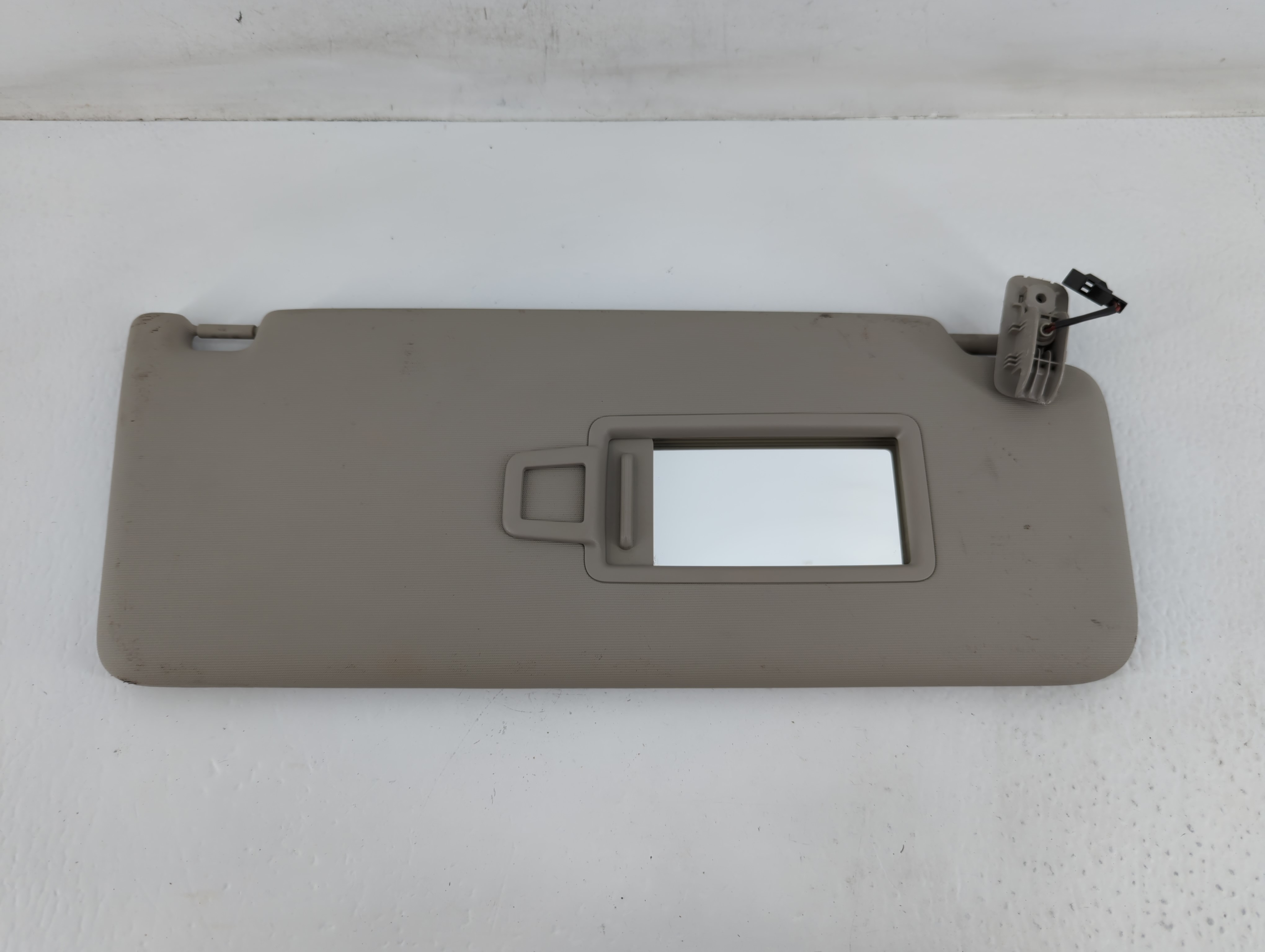 Picture of 2018-2022 Volkswagen Atlas Passenger Sun Visor Mirror Right Sunvisor Grey 719902
