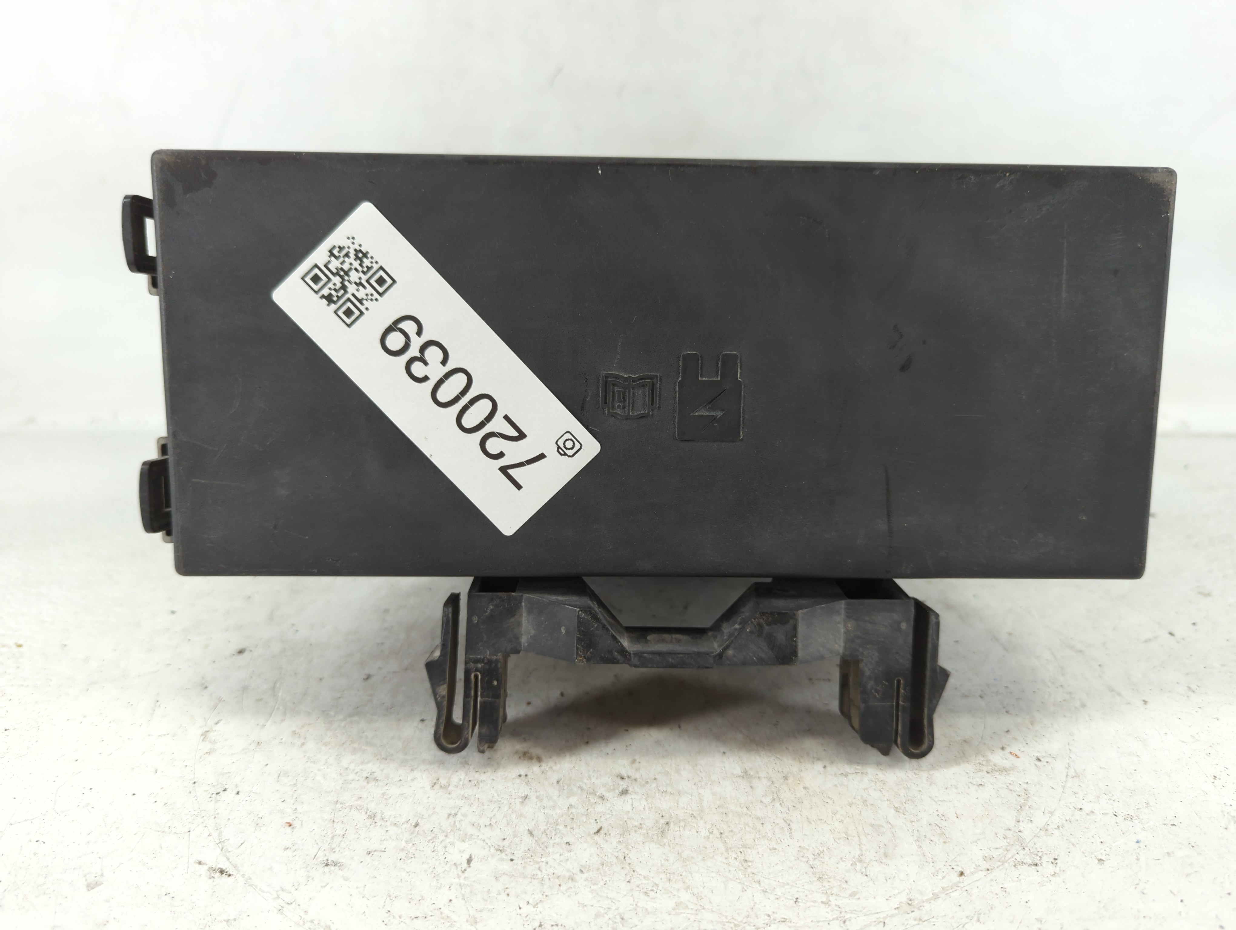 2012-2014 Ford Edge Fusebox Fuse Box Relay Module Bt4t-14a003-aa 720039 - Oemusedautoparts1.com