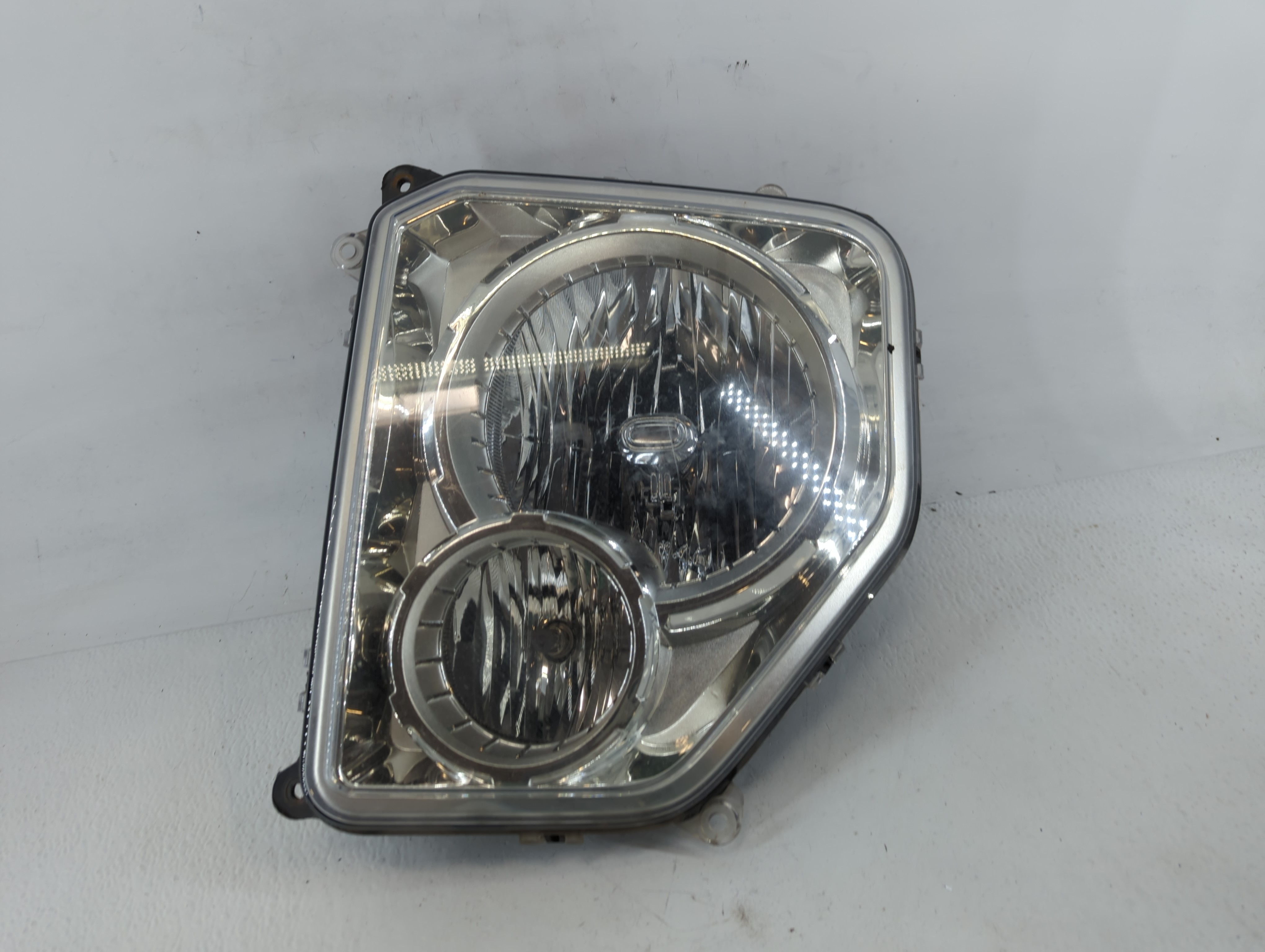2008-2012 Jeep Liberty Driver Left Oem Head Light Headlight Lamp 722186 - Oemusedautoparts1.com