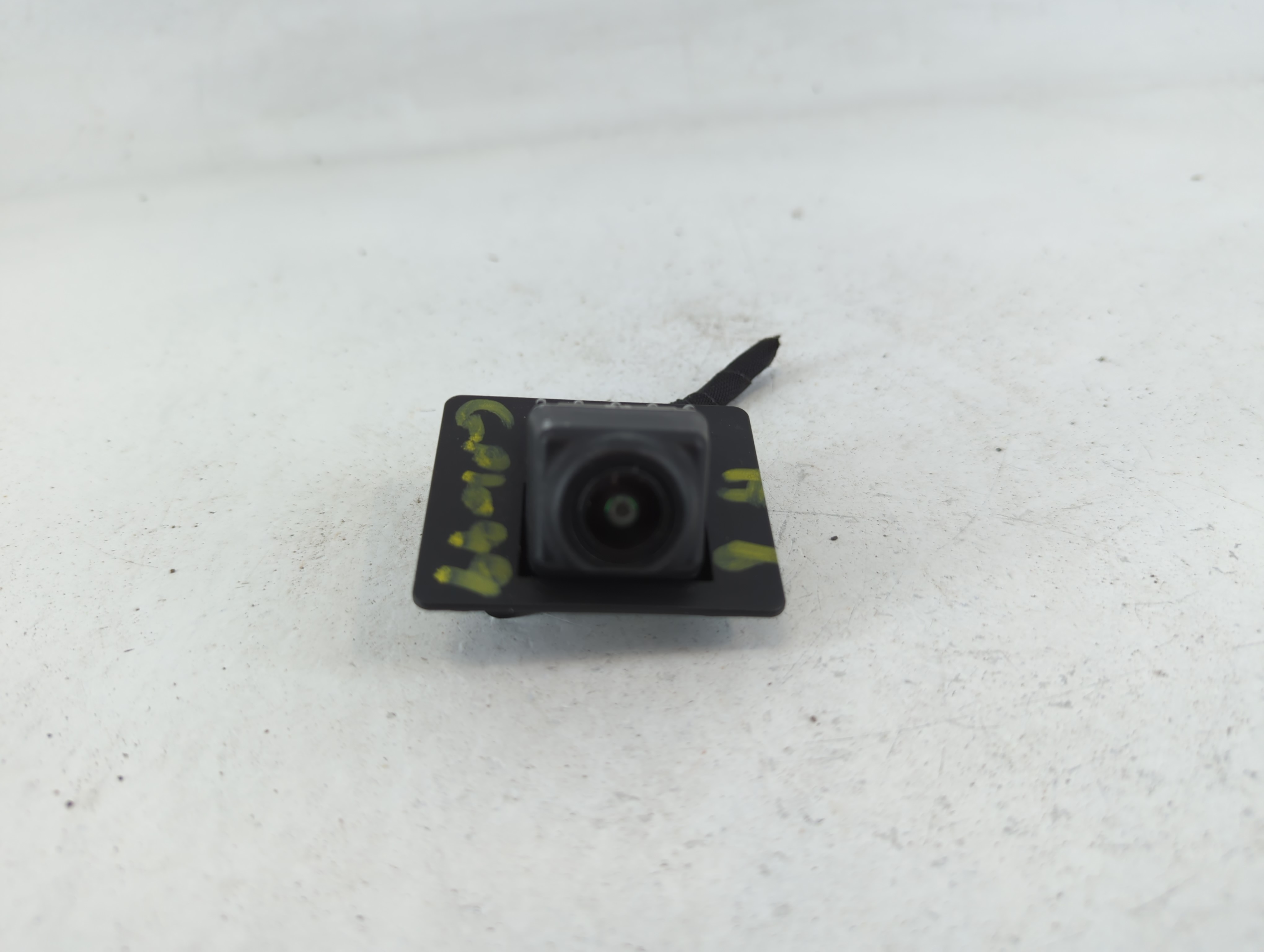 Picture of 2016-2021 Chevrolet Malibu Back Up Sensor Backup Camera 722407