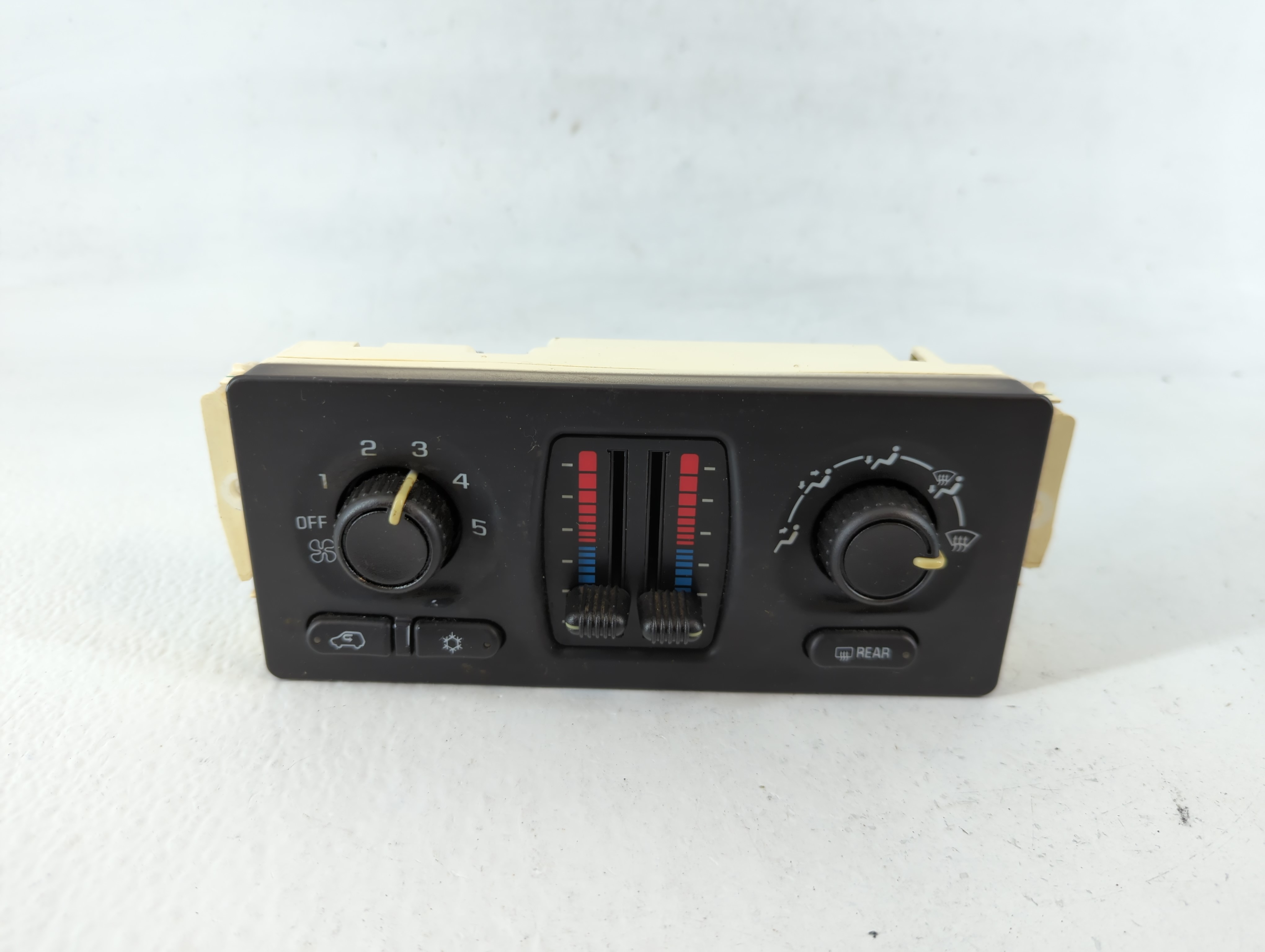 Subaru Impreza Ac Heater Climate Control 15132072 723002 - Oemusedautoparts1.com