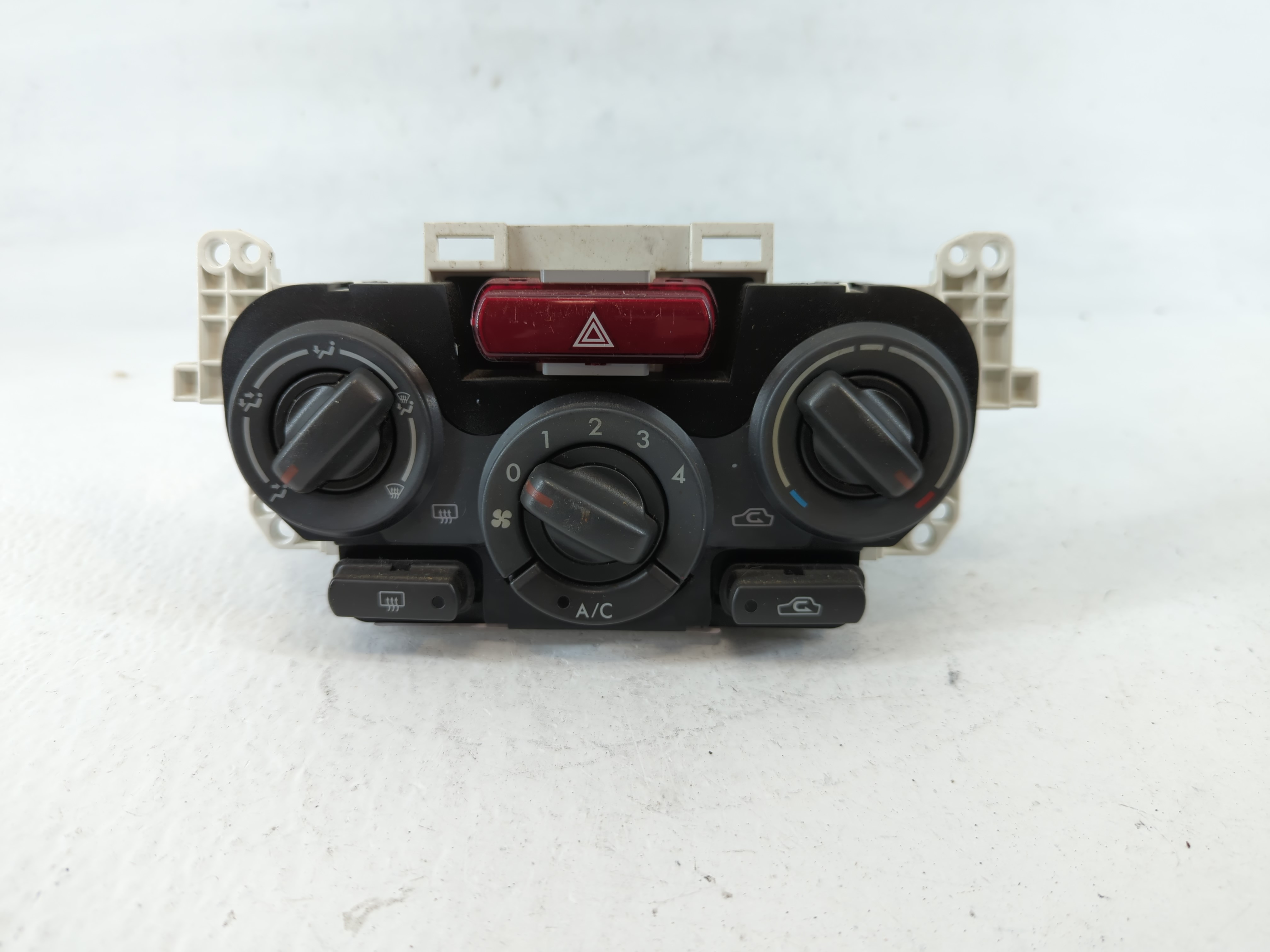 2012 Subaru Forester Ac Heater Climate Control 72311sc011 723076 - Oemusedautoparts1.com