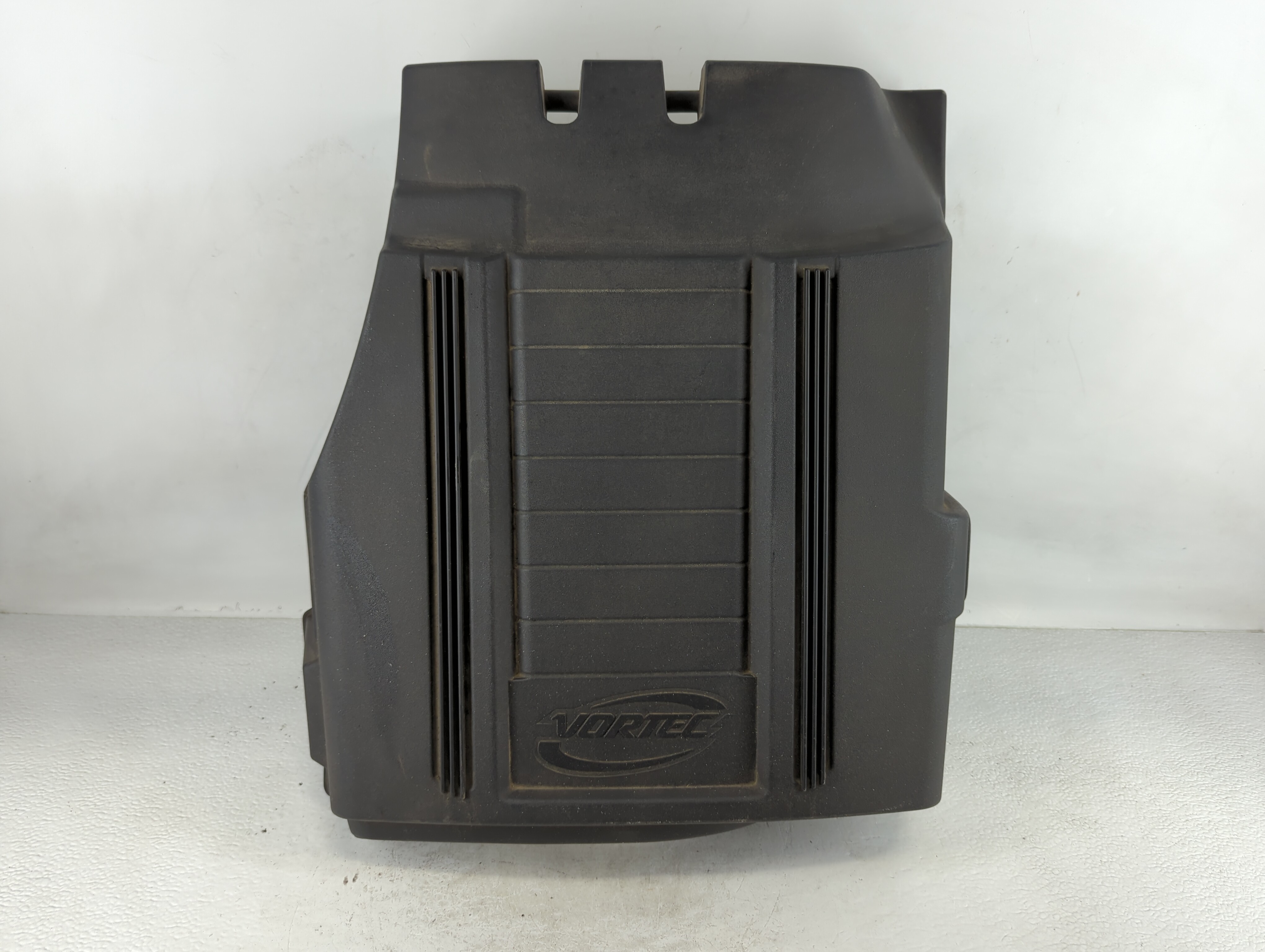 Picture of 2011 Cadillac Escalade Engine Cover 723192