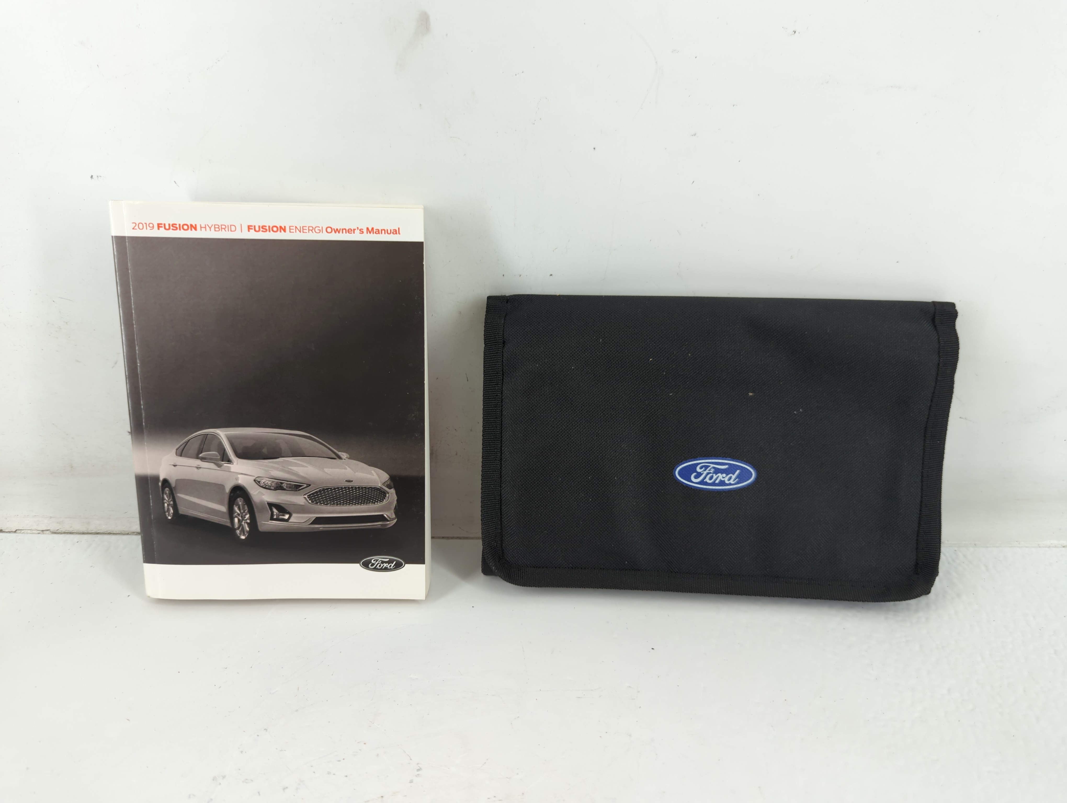 Picture of 2019 Ford Fusion Owners Manual Book Guide 723219