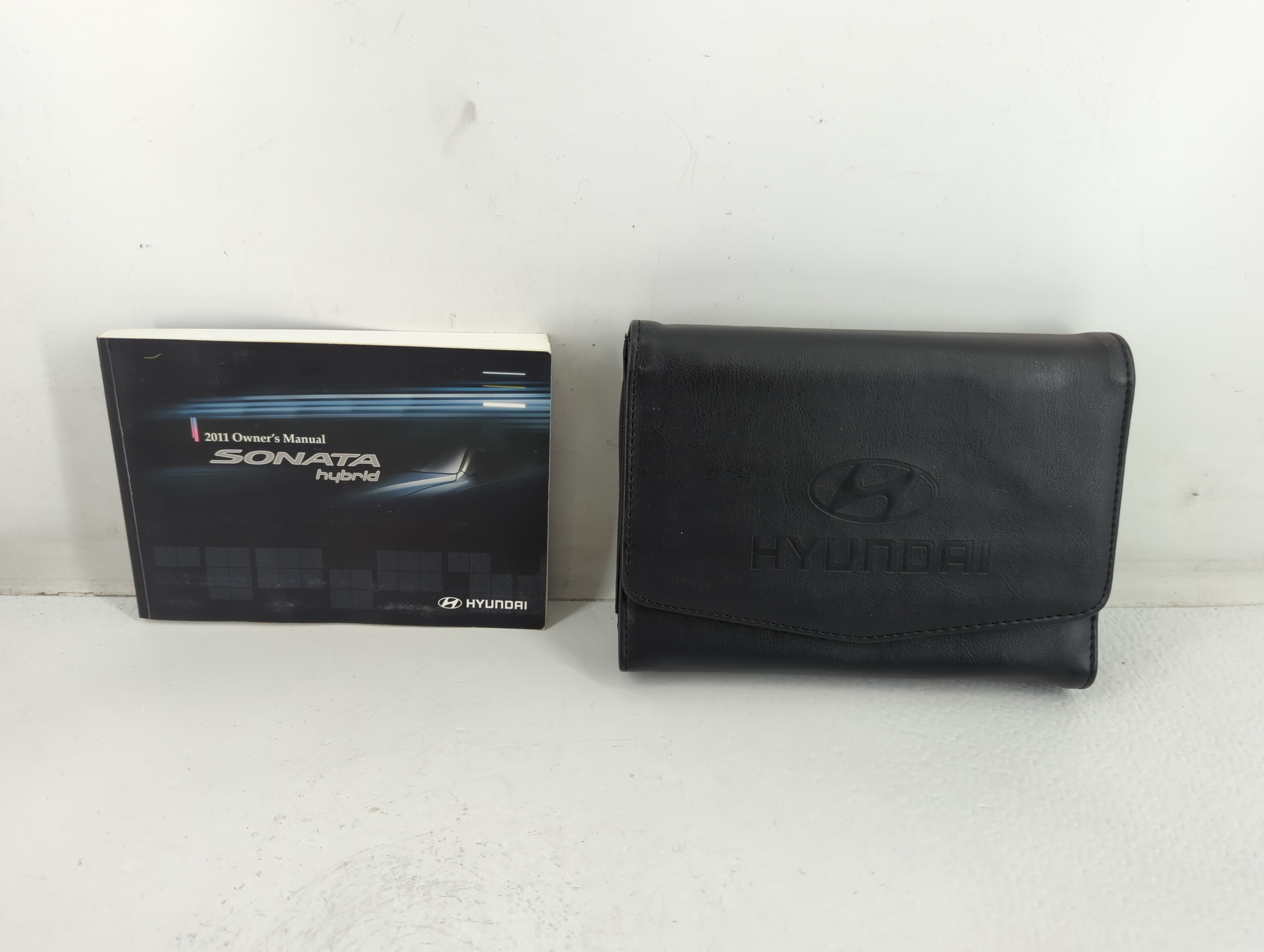 2011 Hyundai Sonata Owners Manual Book Guide 723234 - Oemusedautoparts1.com