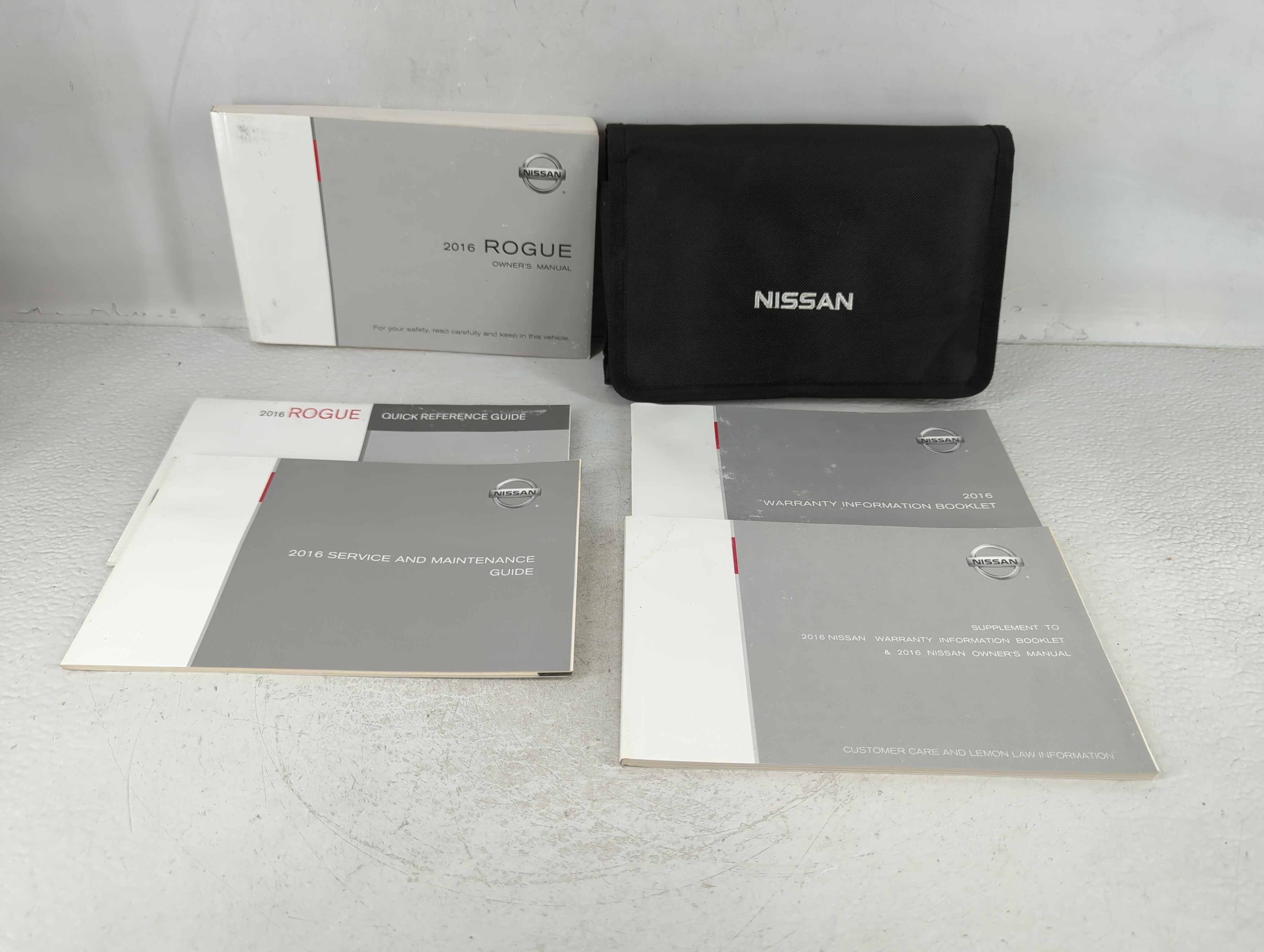 Picture of 2016 Nissan Rogue Owners Manual Book Guide 723268
