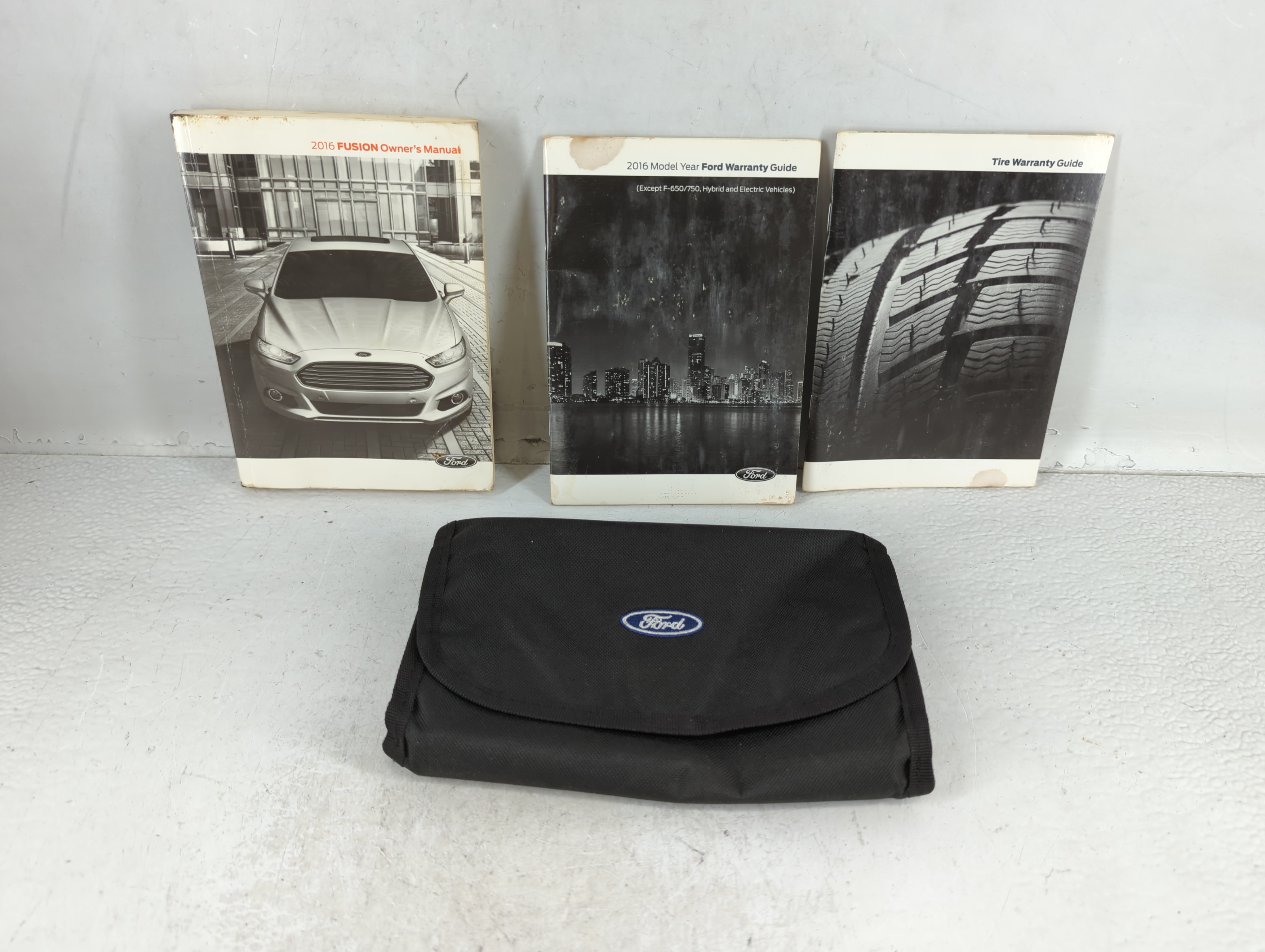 2016 Ford Fusion Owners Manual Book Guide 723307 - Oemusedautoparts1.com