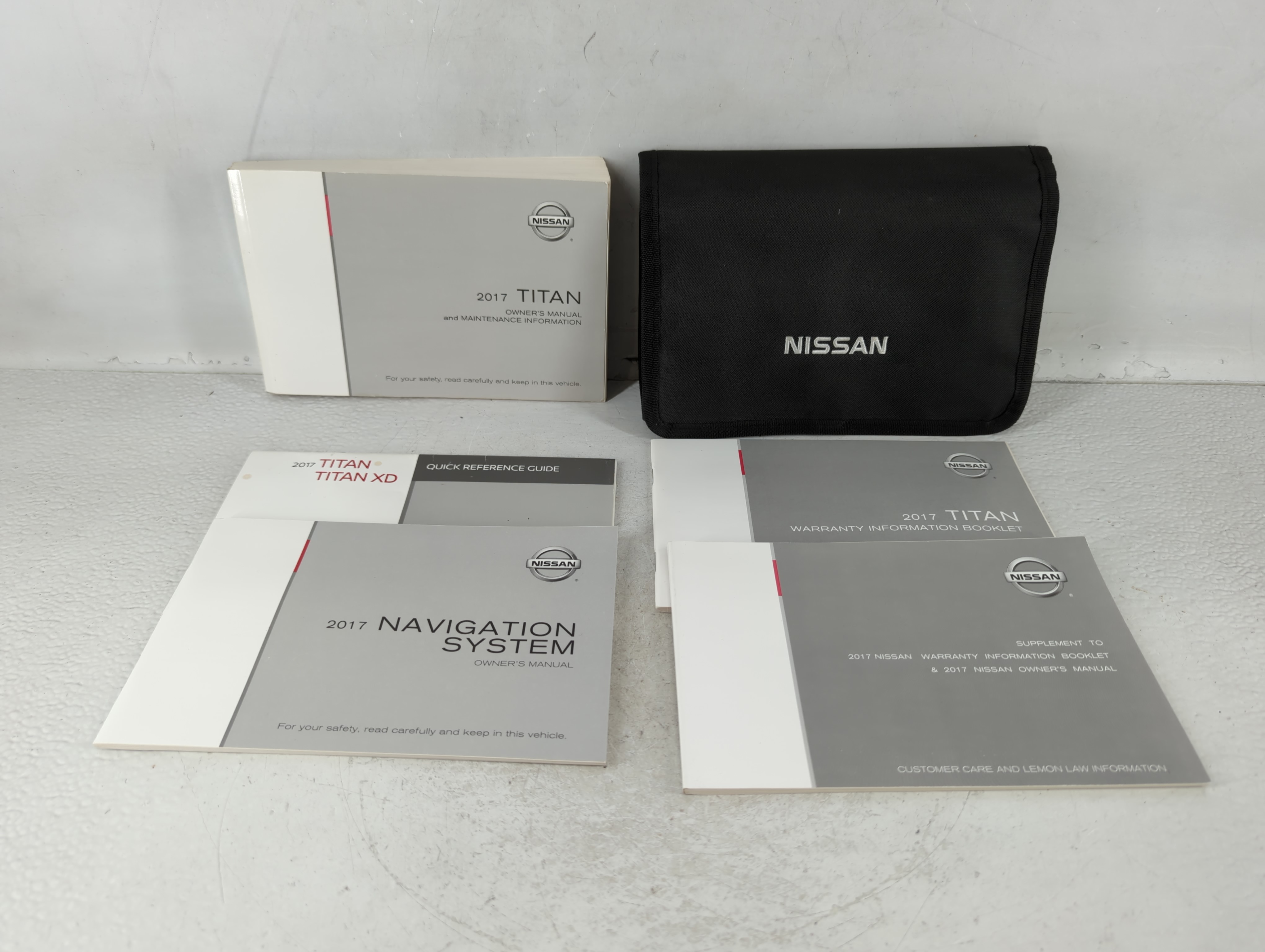 2017 Nissan Titan Owners Manual Book Guide 723312 - Oemusedautoparts1.com