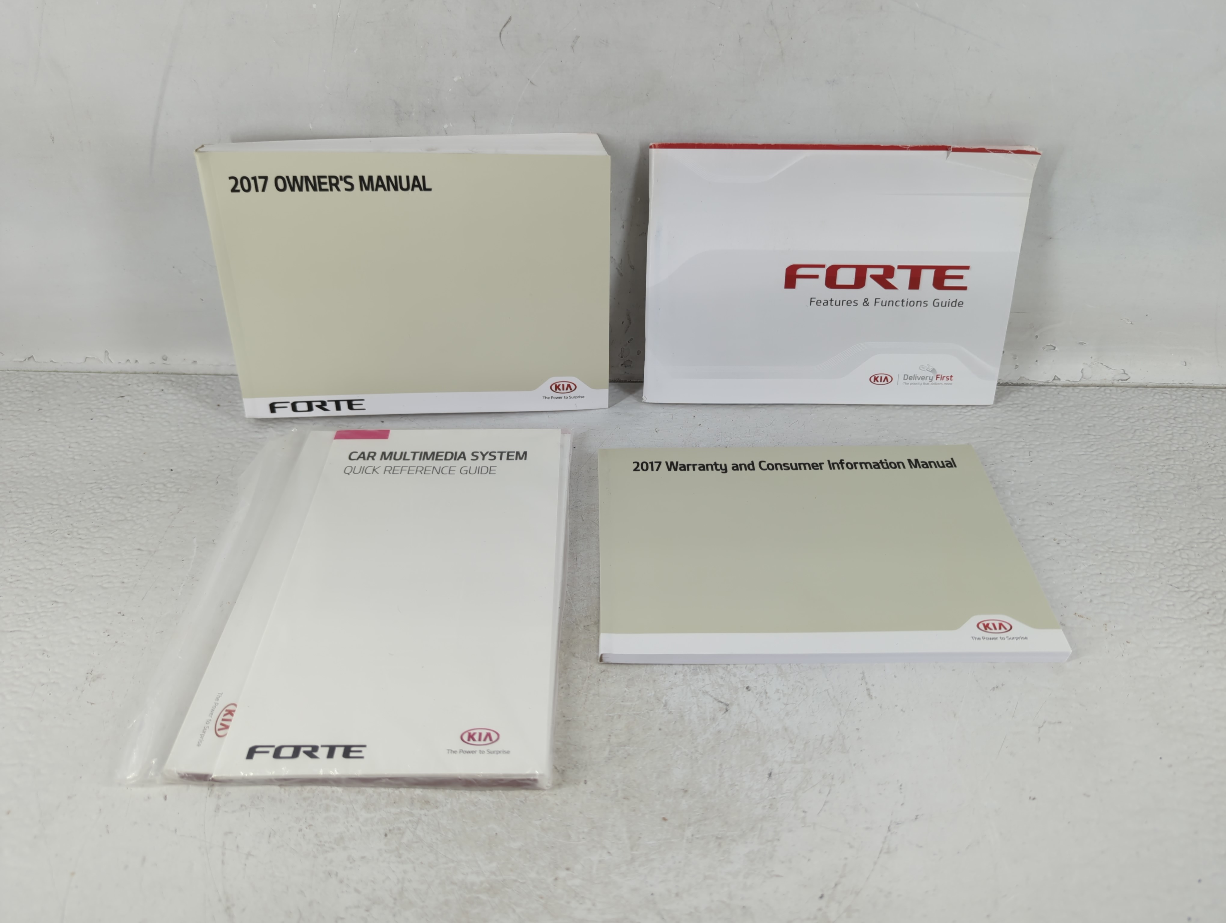 2017 Kia Forte Owners Manual Book Guide 723317 - Oemusedautoparts1.com