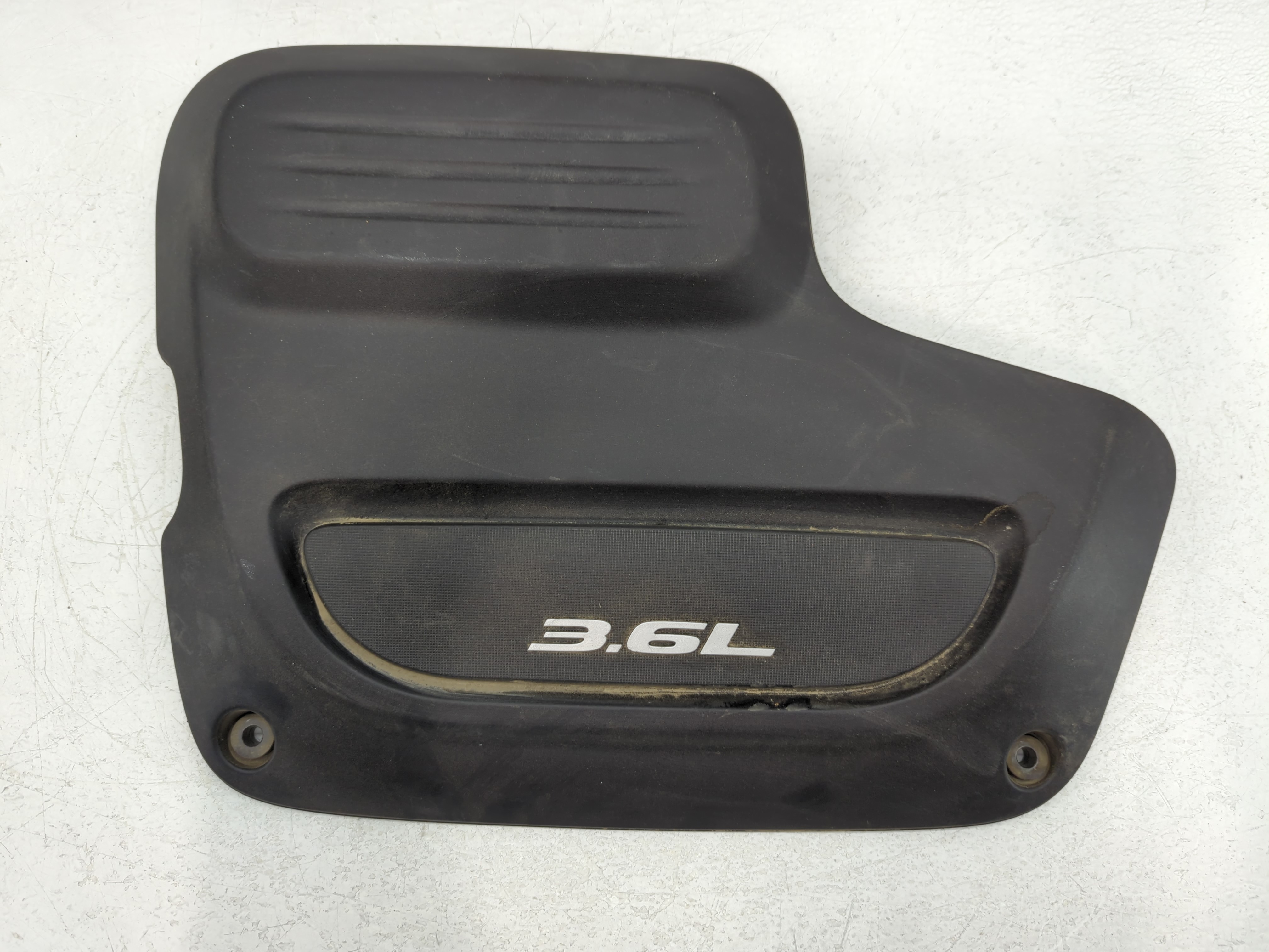 2018 Chrysler Pacifica Engine Cover 723388 - Oemusedautoparts1.com