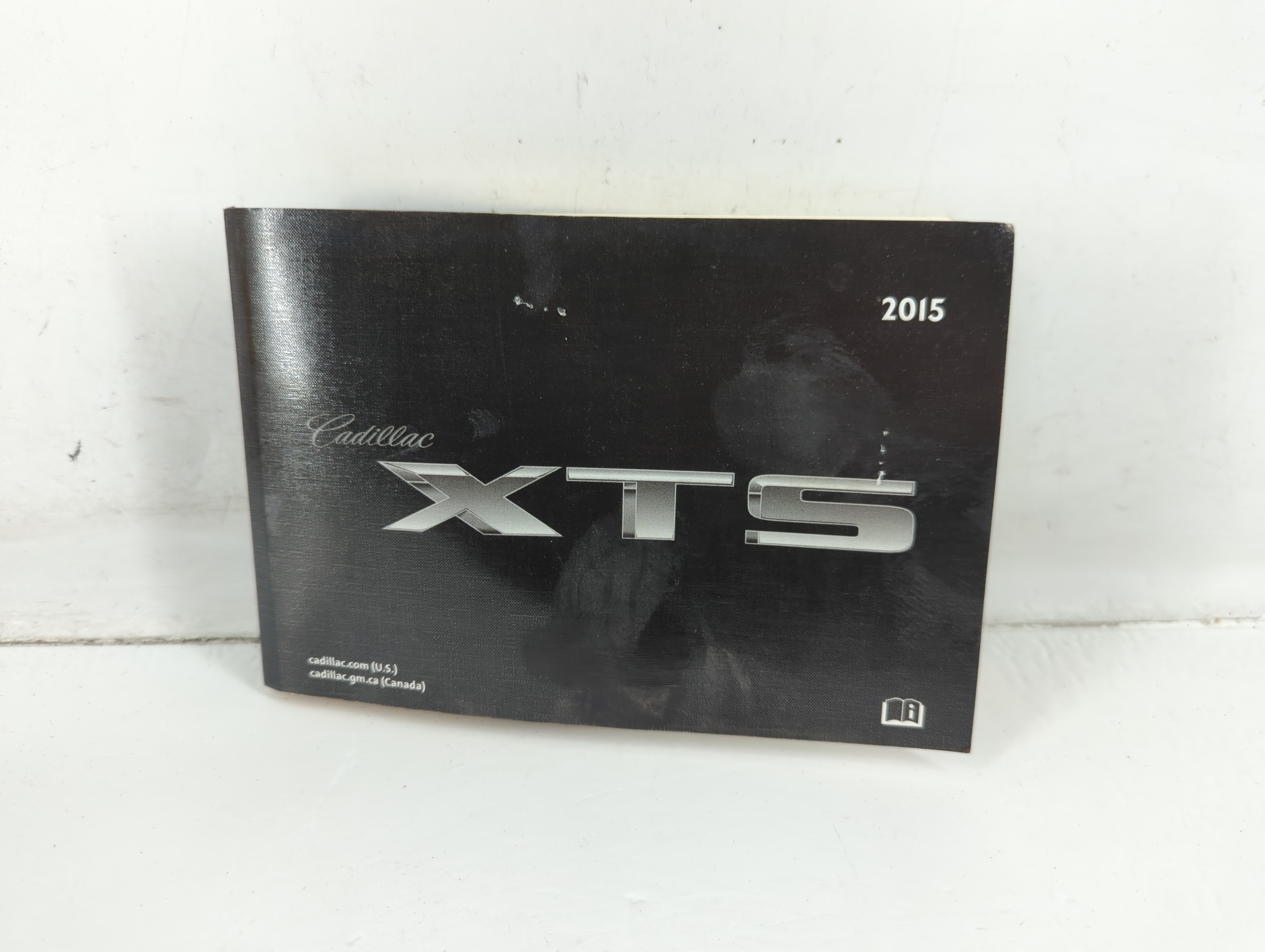 Picture of 2015 Cadillac Xts Owners Manual Book Guide 723455