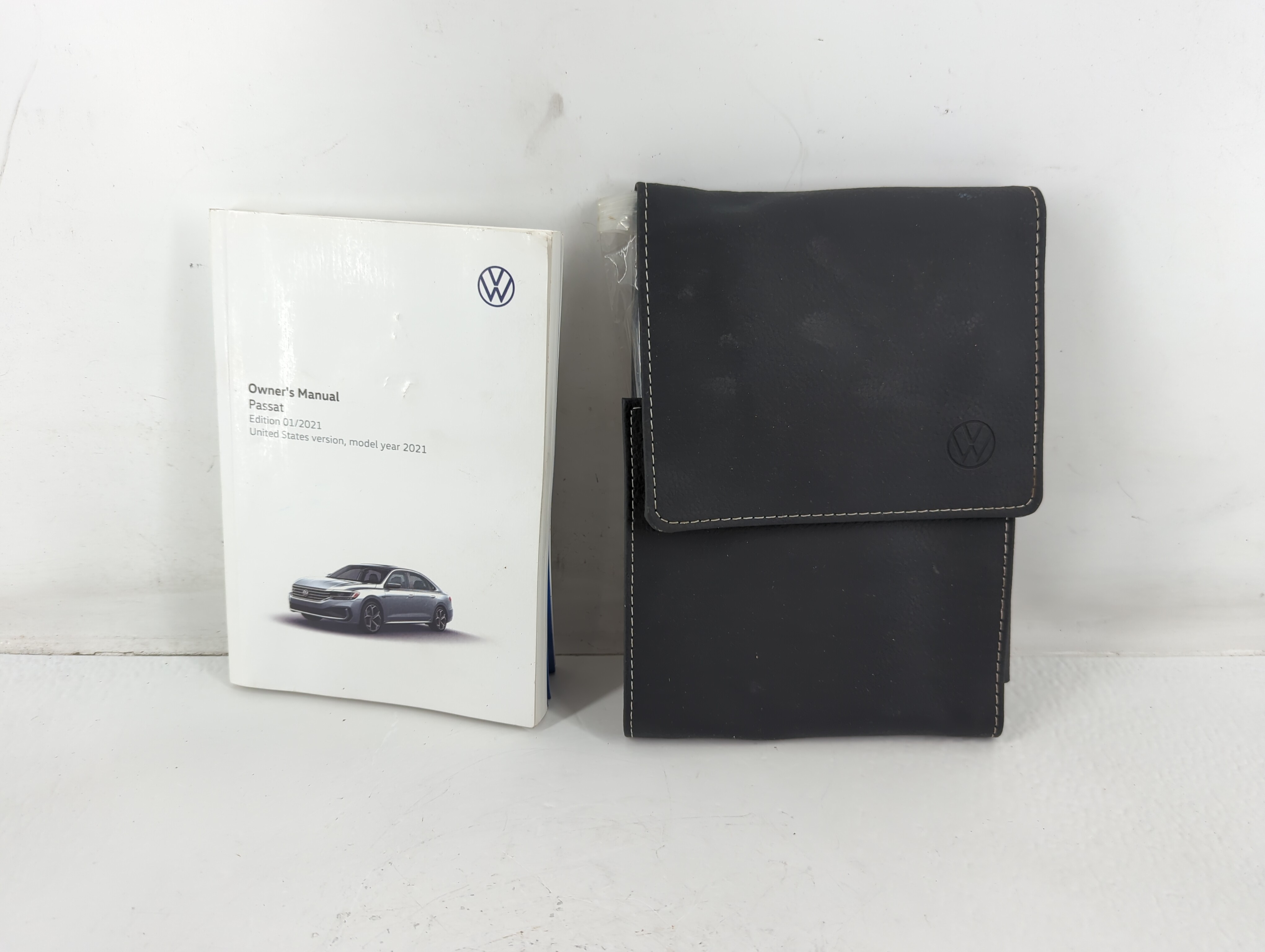 2021 Volkswagen Passat Owners Manual Book Guide 723505 - Oemusedautoparts1.com