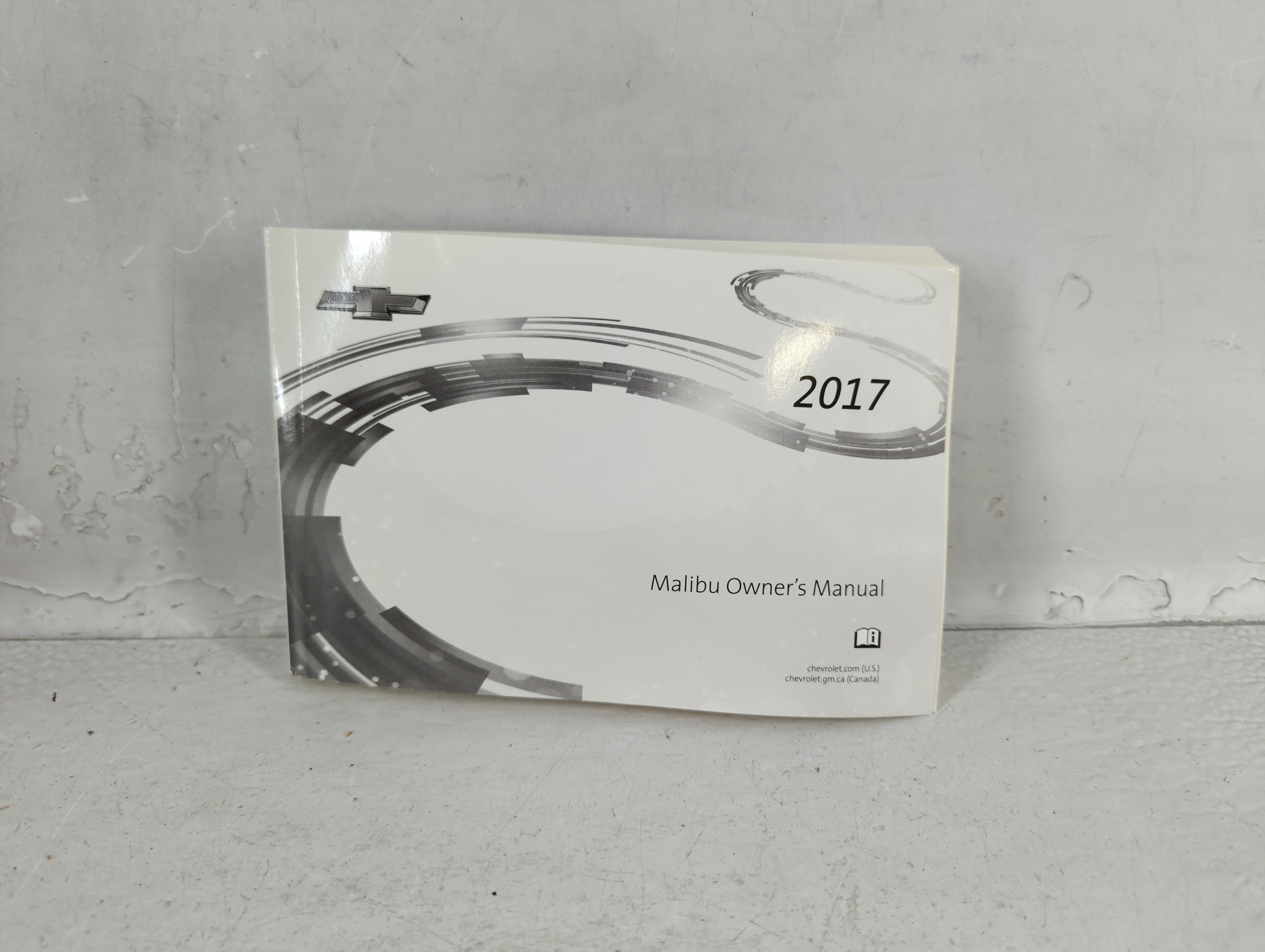 Picture of 2017 Chevrolet Malibu Owners Manual Book Guide 723518