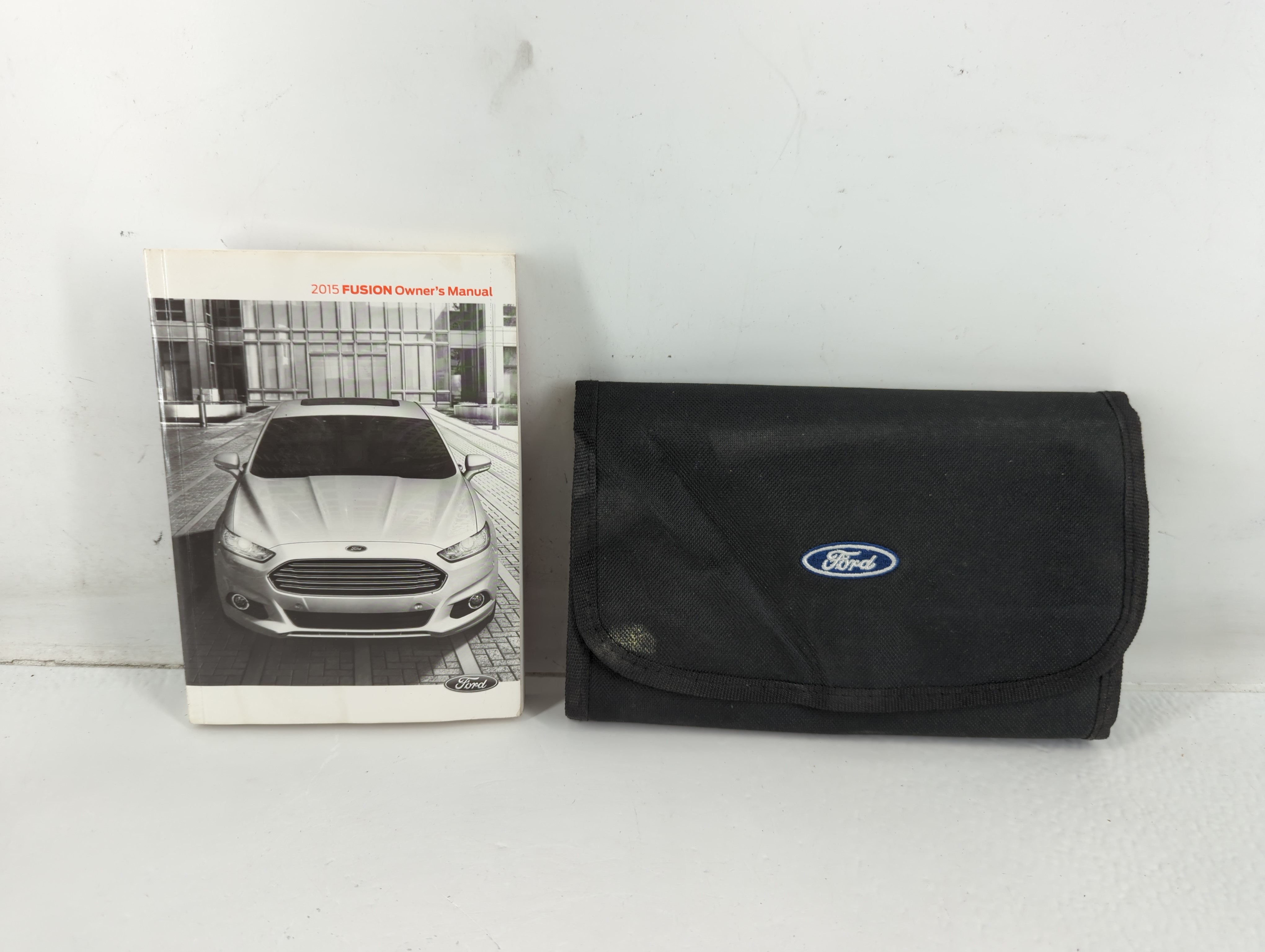 Picture of 2015 Ford Fusion Owners Manual Book Guide 723539