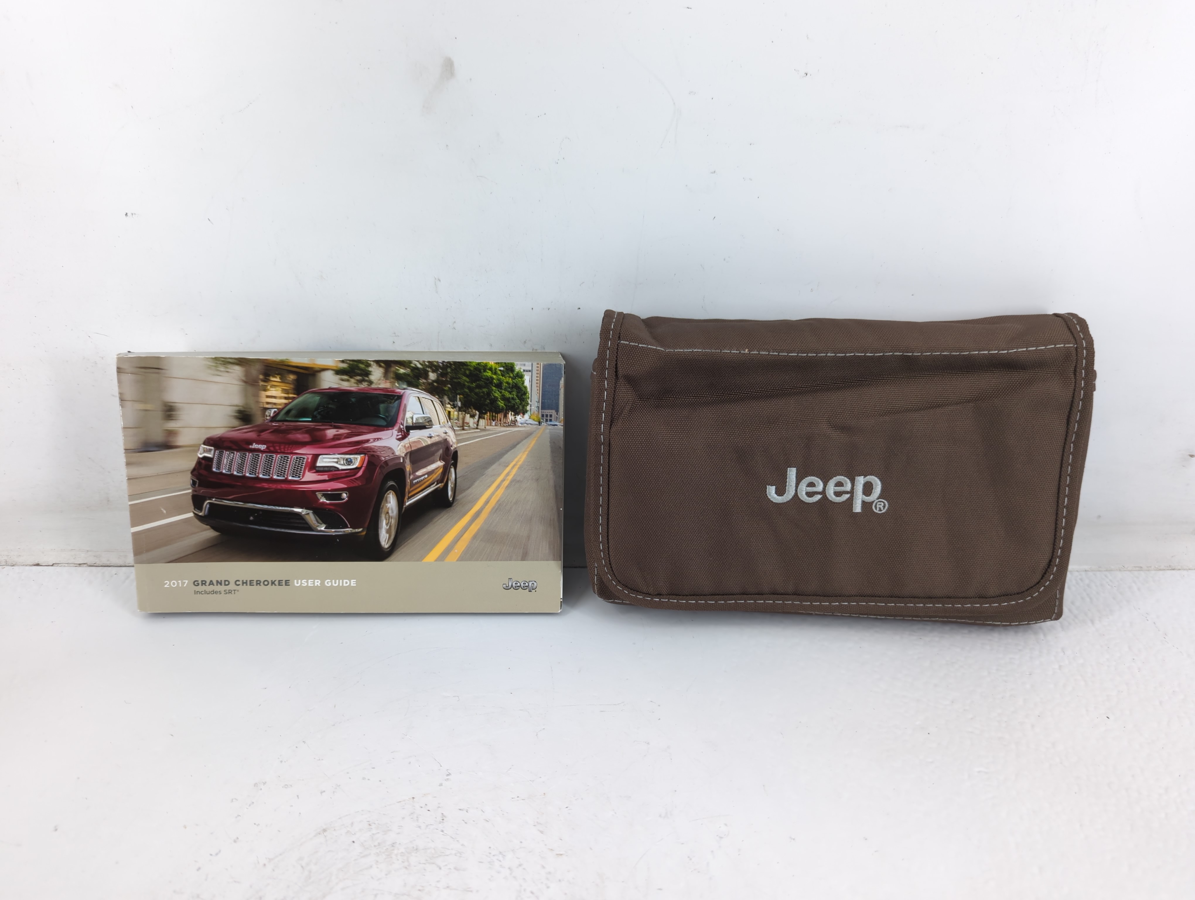 2017 Jeep Grand Cherokee Owners Manual Book Guide 723565 - Oemusedautoparts1.com