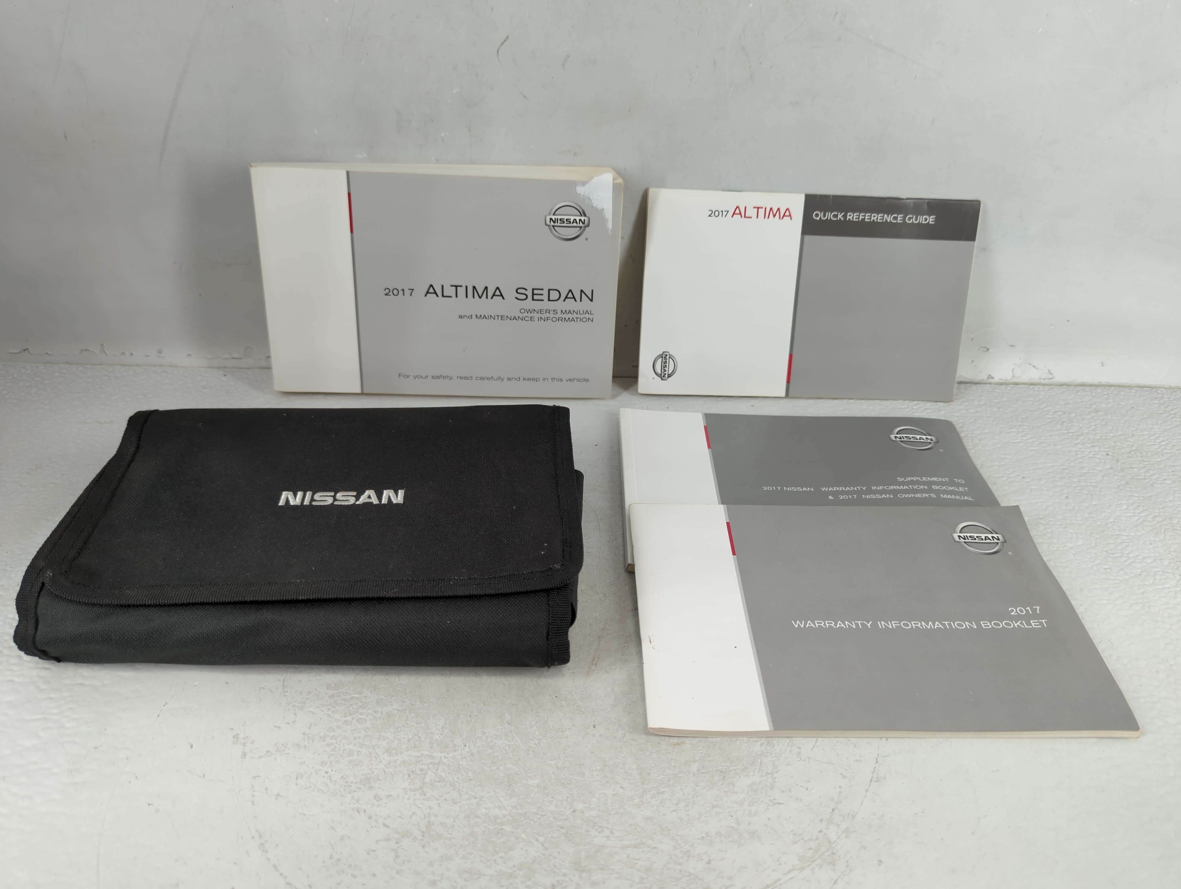 2017 Nissan Altima Owners Manual Book Guide 723633 - Oemusedautoparts1.com