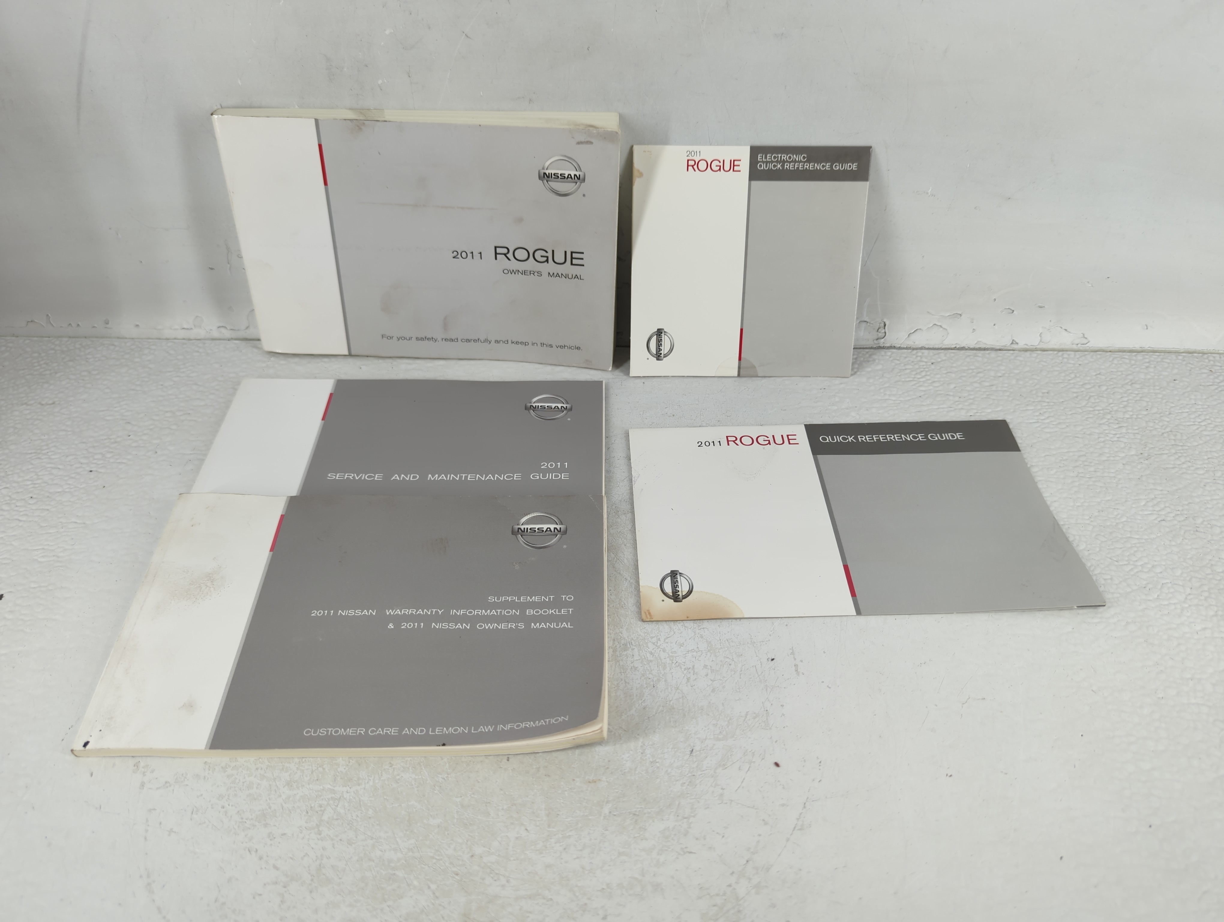 Picture of 2011 Nissan Rogue Owners Manual Book Guide 723689