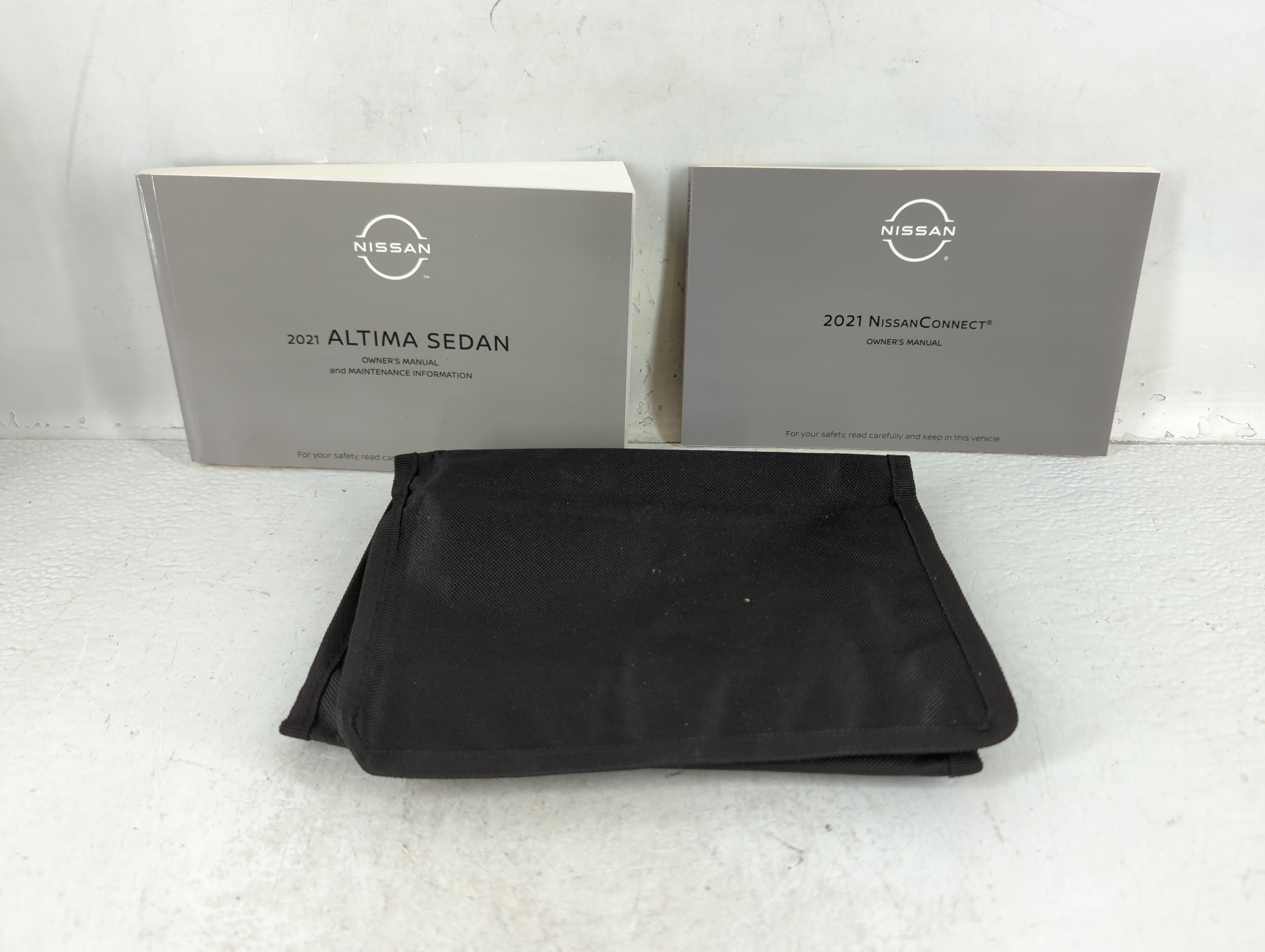 2021 Nissan Altima Owners Manual Book Guide 723699 - Oemusedautoparts1.com