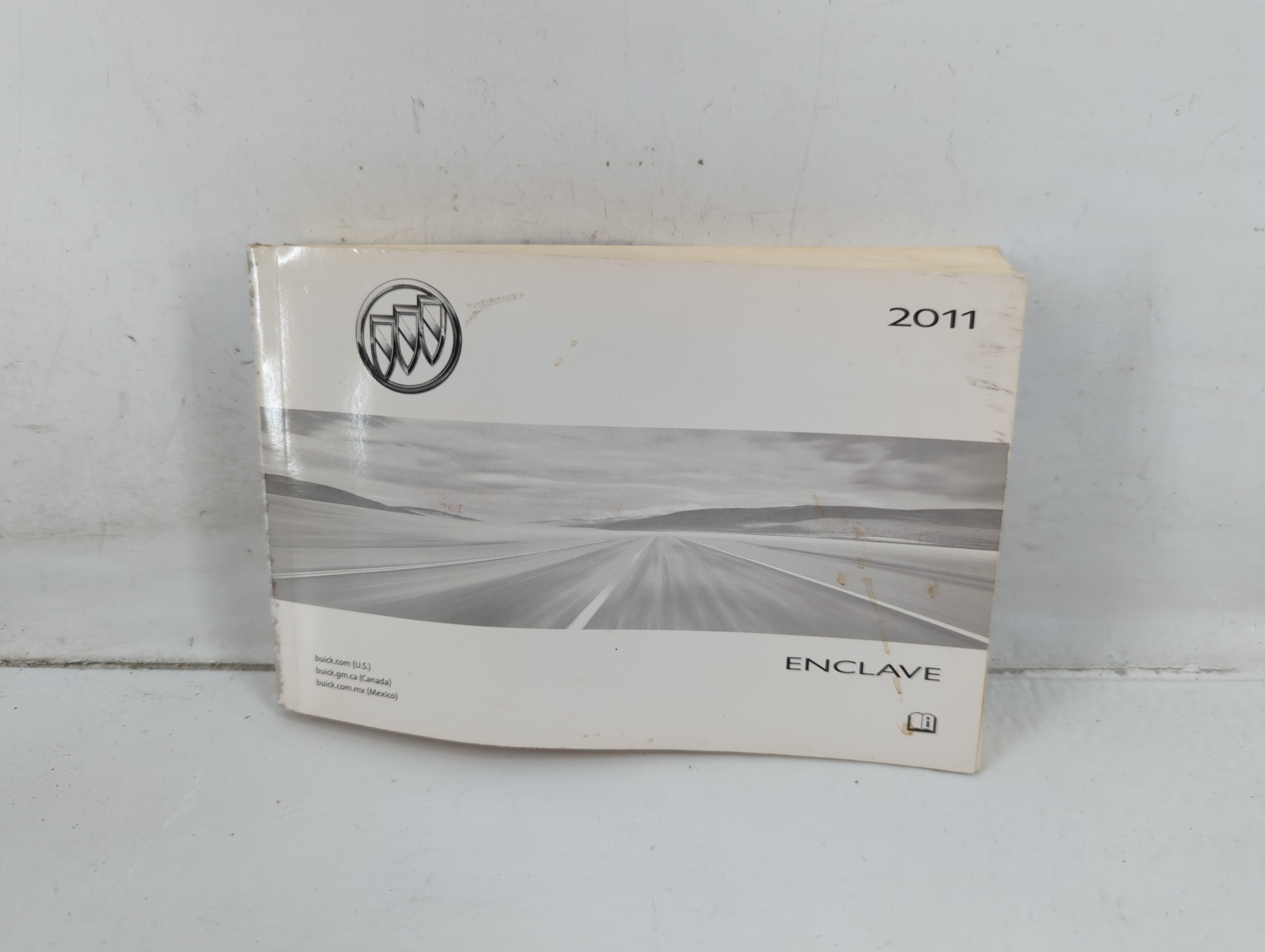 2011 Buick Enclave Owners Manual Book Guide 723759 - Oemusedautoparts1.com