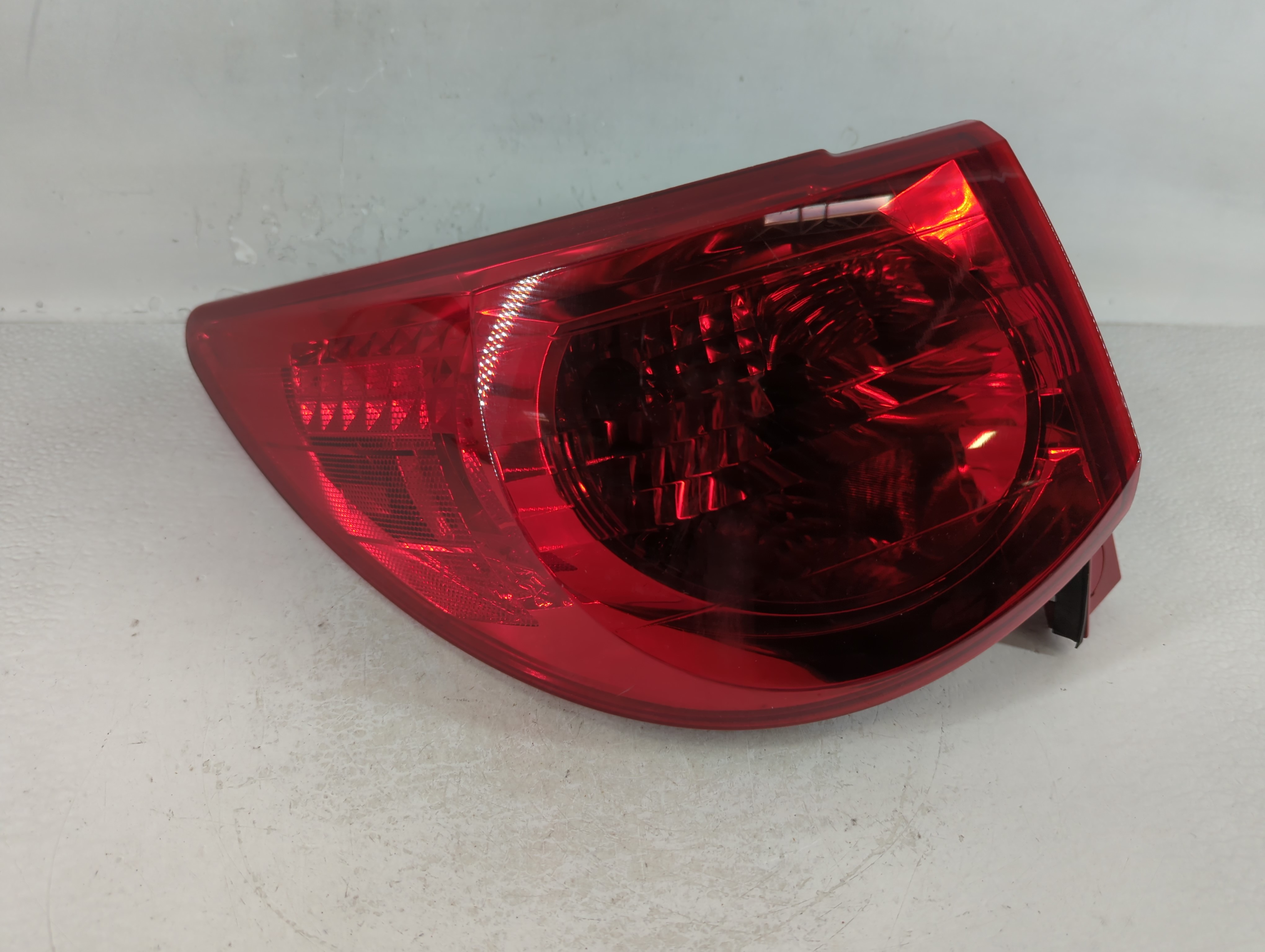 2012 Chevrolet Traverse Driver Left Side Tail Light Taillight Oem 723956 - Oemusedautoparts1.com