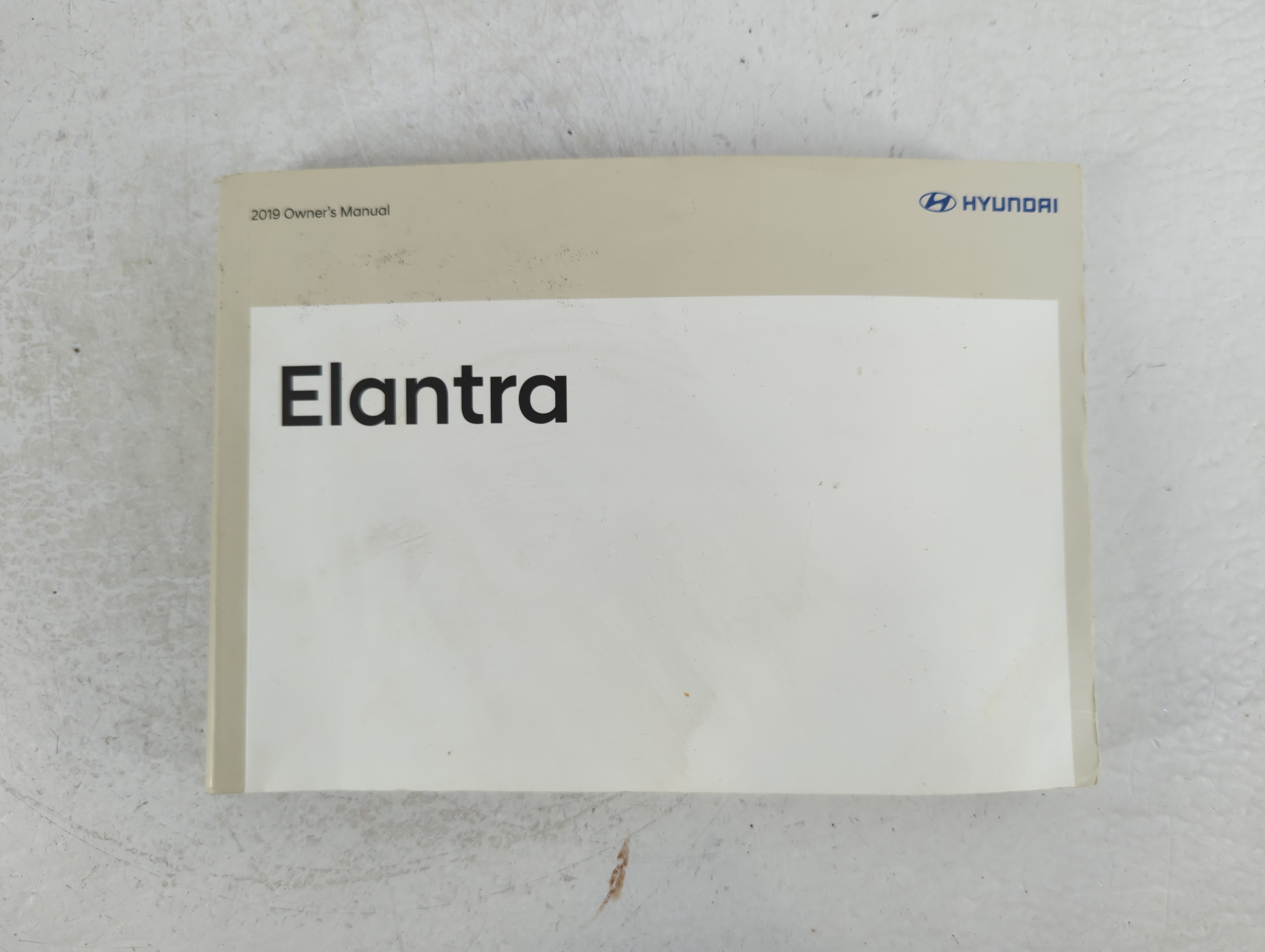 Picture of 2019 Hyundai Elantra Owners Manual Book Guide 724294