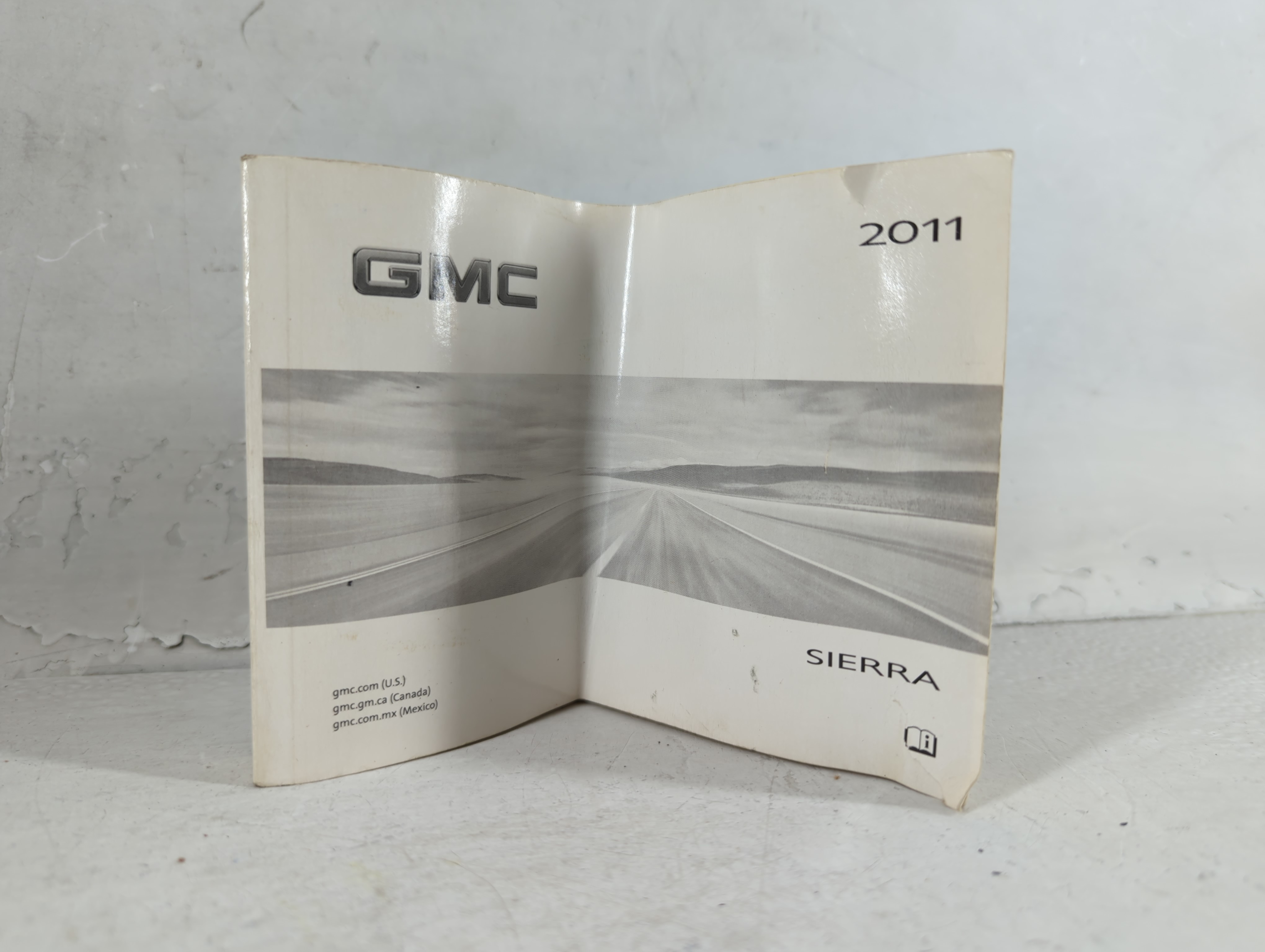 Picture of 2011 Gmc Sierra Owners Manual Book Guide 724298