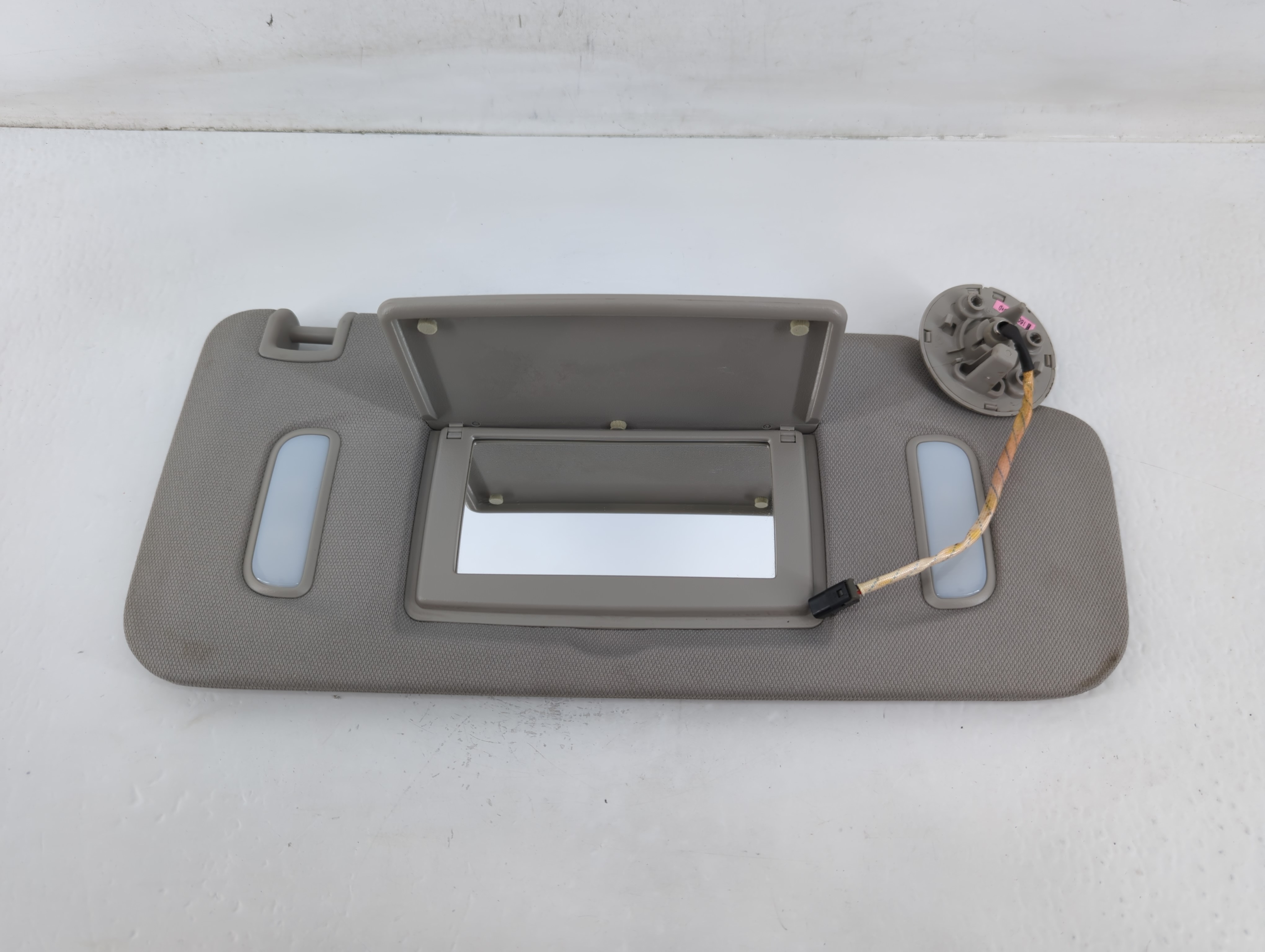 Picture of 2010-2017 Gmc Terrain Driver Sun Visor Mirror Left Sunvisor Grey 724552