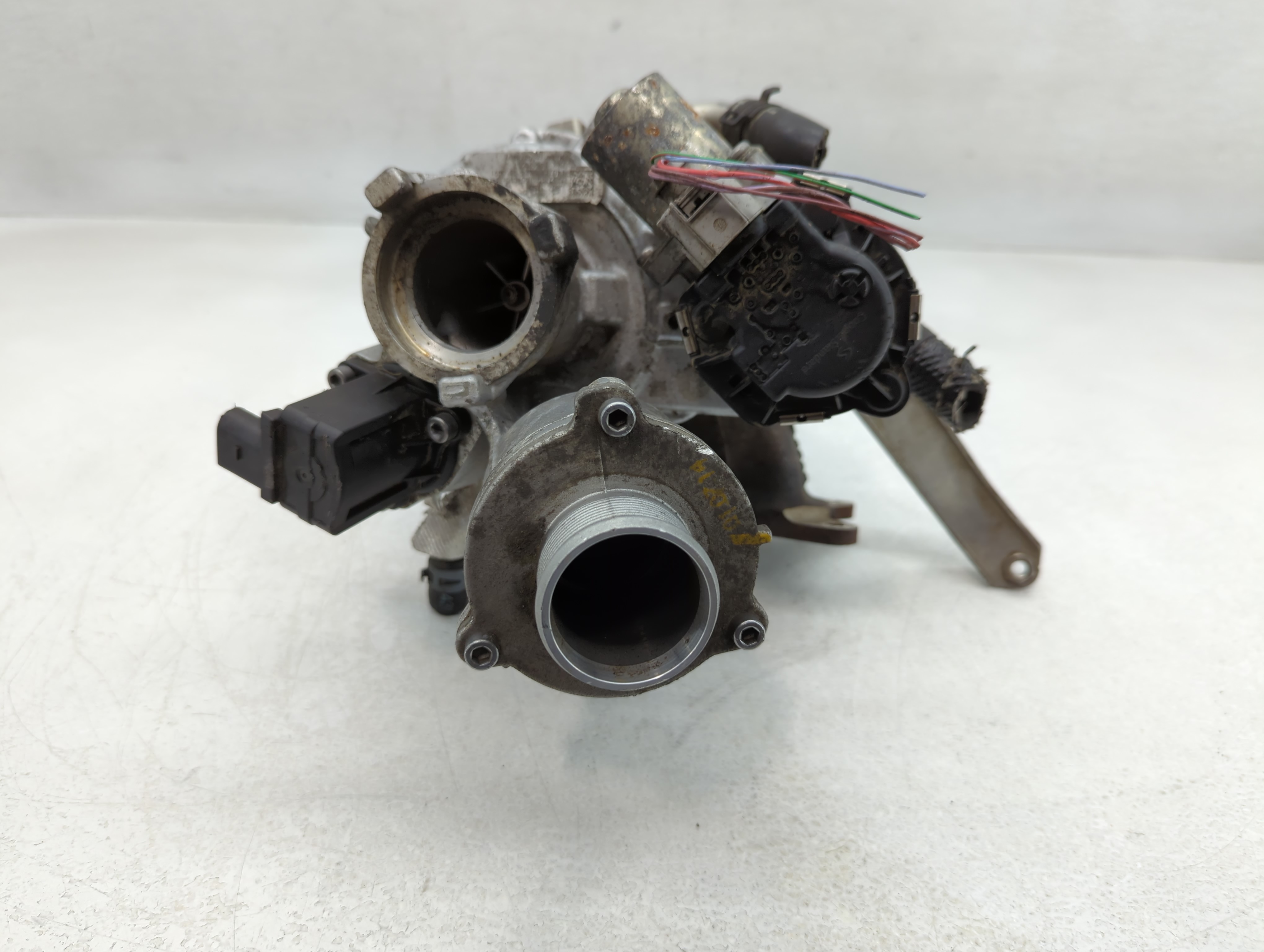 Picture of 2017-2018 Audi A3 Turbocharger Exhaust Manifold With Turbo Charger 724727