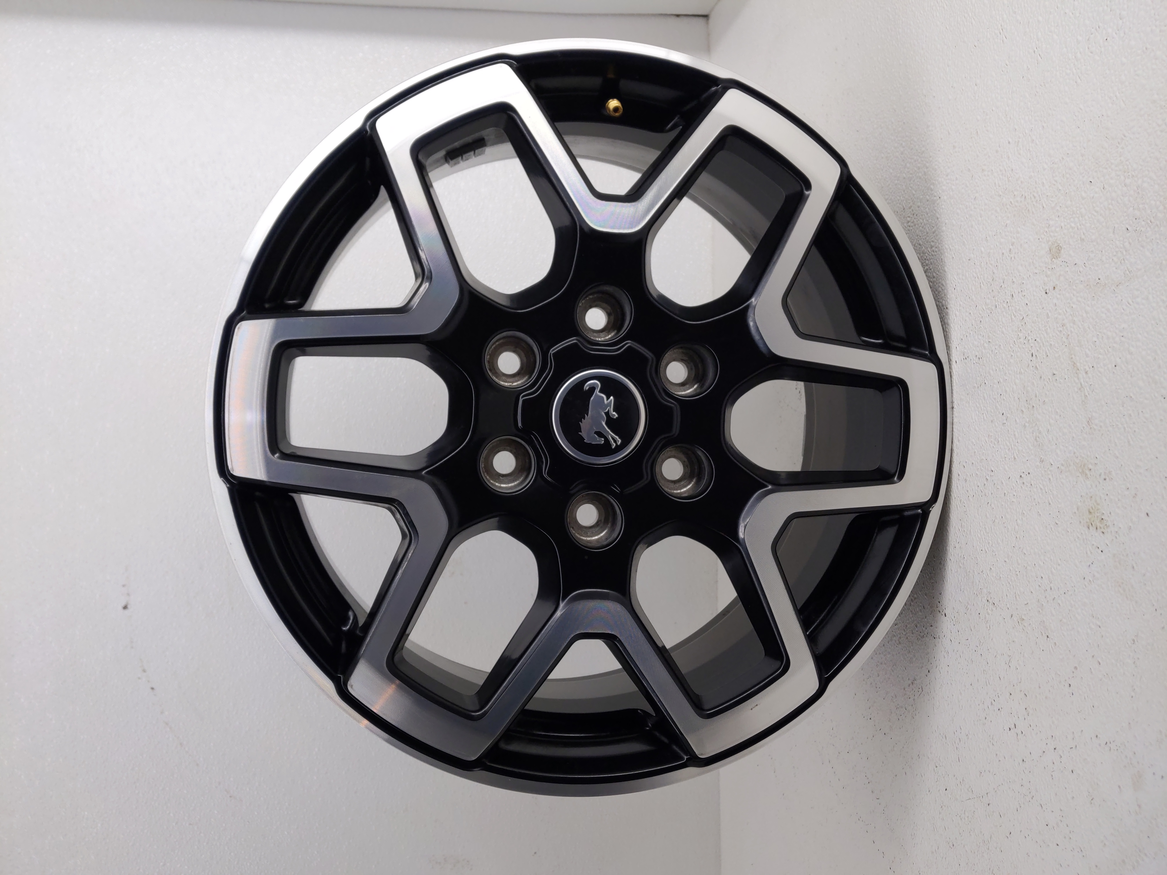 Picture of 2021-2022 Ford Bronco Wheel Rim Oem 777432