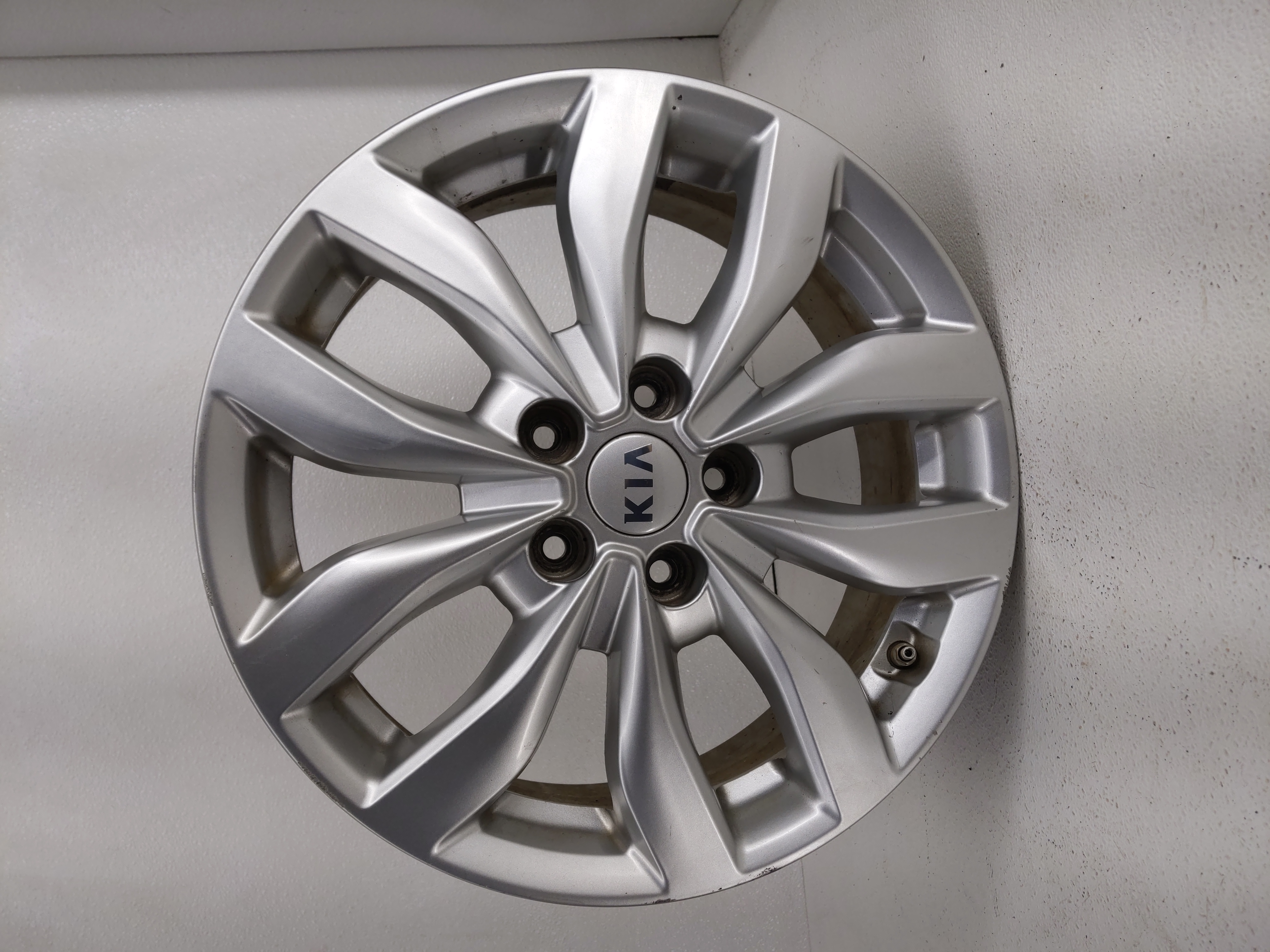 Picture of 2014-2015 Kia Optima Wheel Rim Oem 778558