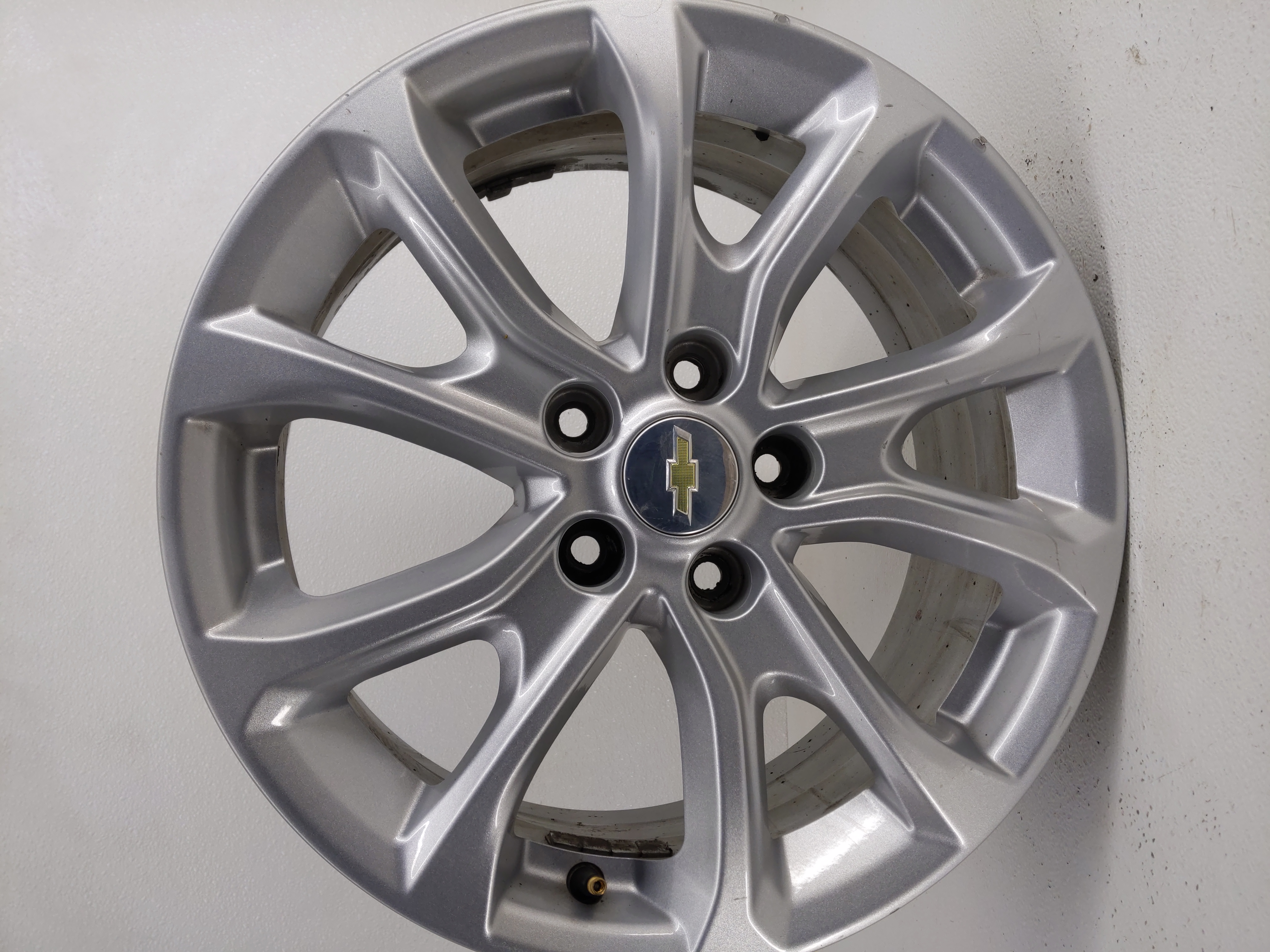 2018-2021 Chevrolet Equinox Wheel Rim Oem 779931 - Oemusedautoparts1.com