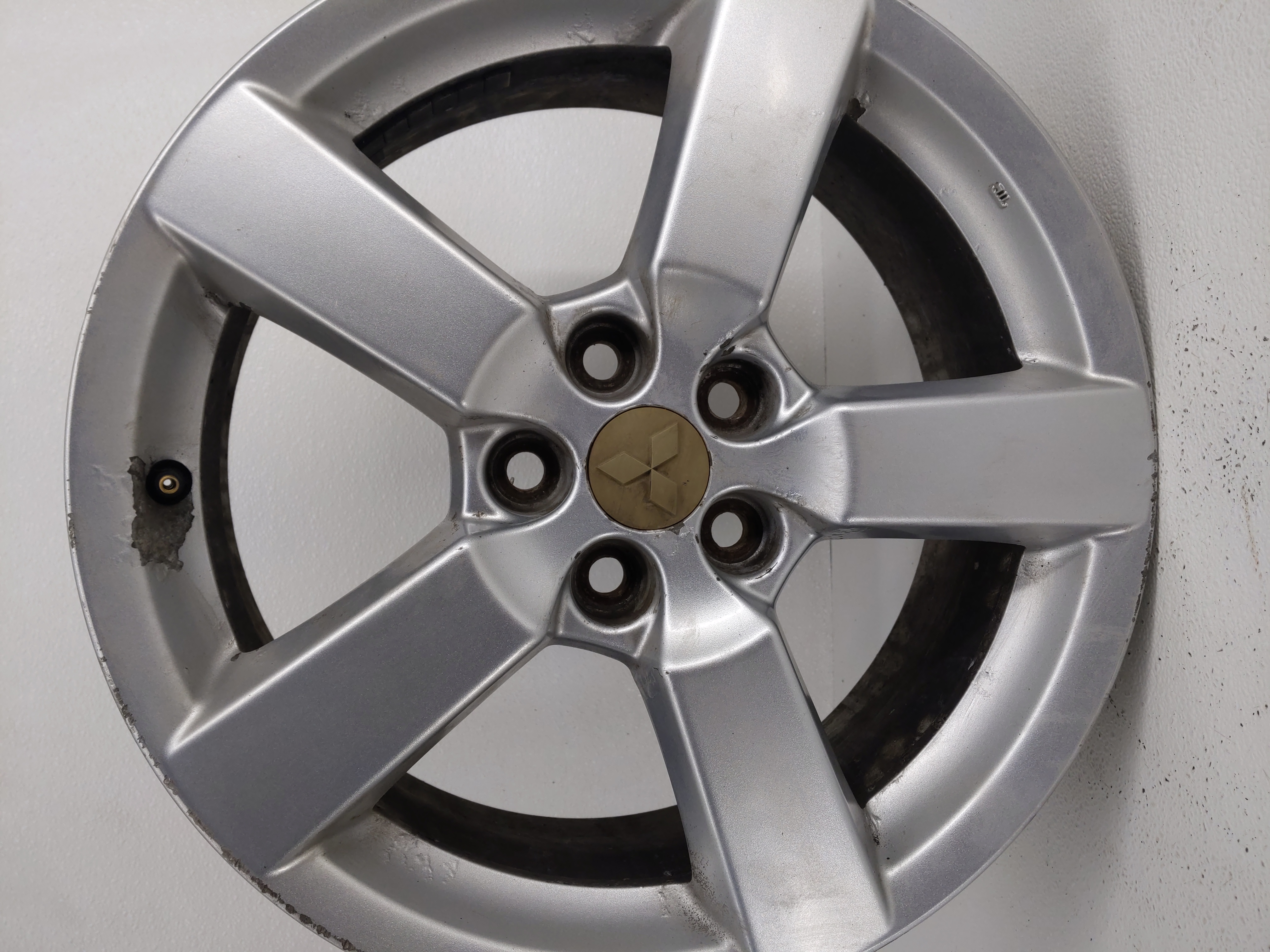 2007-2009 Mitsubishi Outlander Wheel Rim Oem 784833 - Oemusedautoparts1.com
