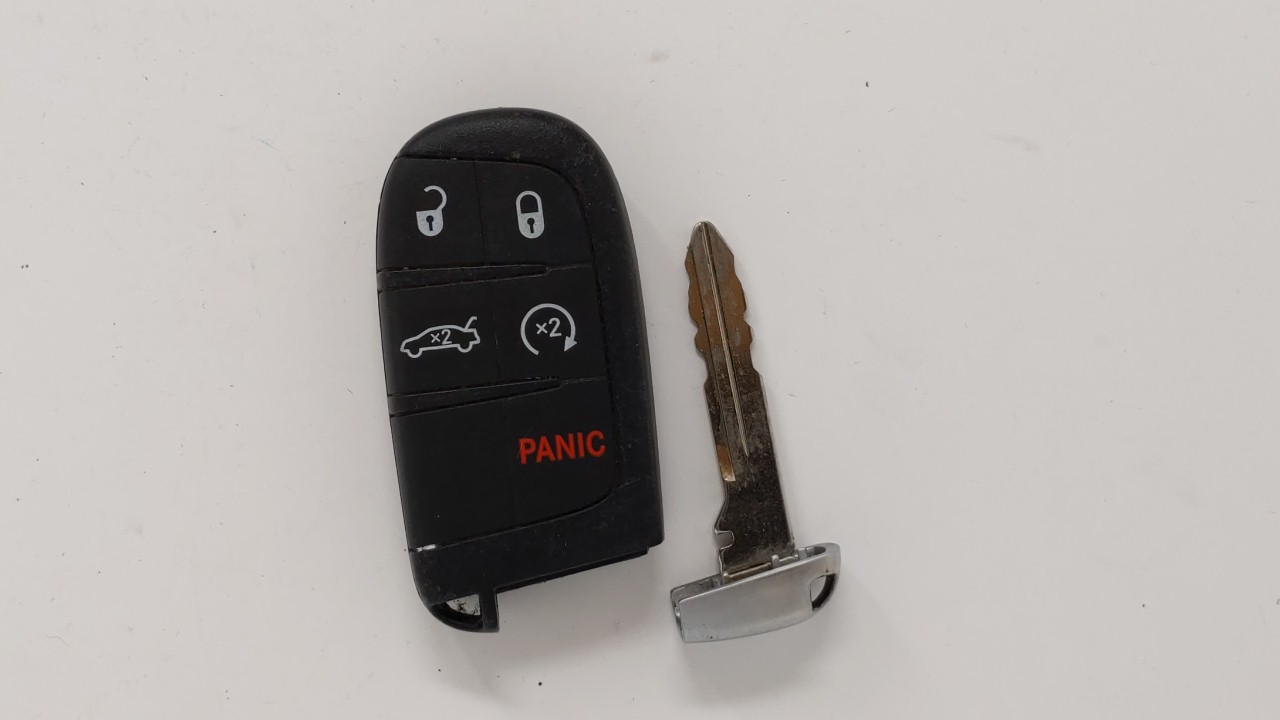Picture of Dodge Challenger Keyless Entry Remote Fob M3N-40821302 5 buttons 79377