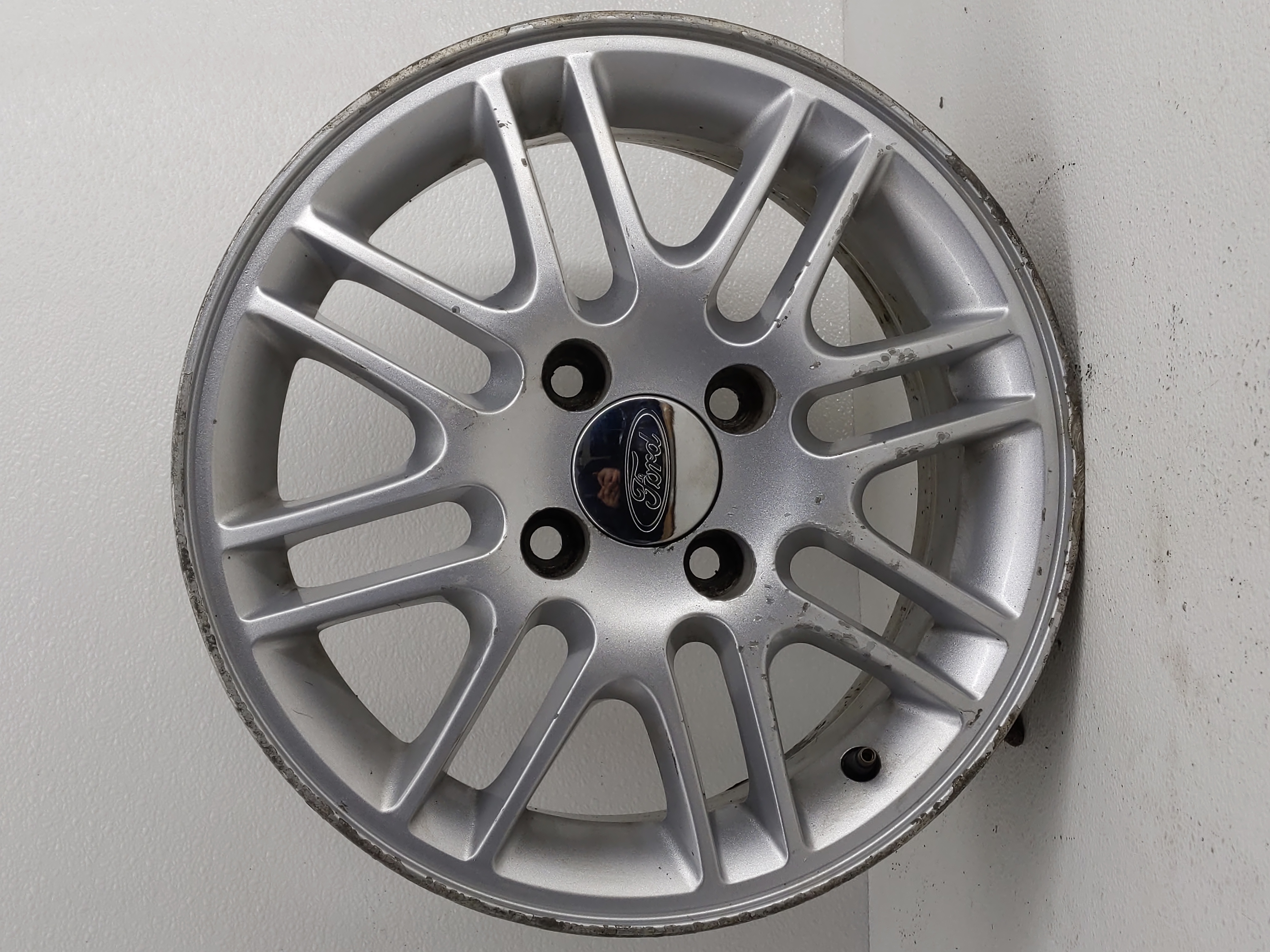 Picture of 2000-2009 Ford Focus Wheel Rim Oem 801381