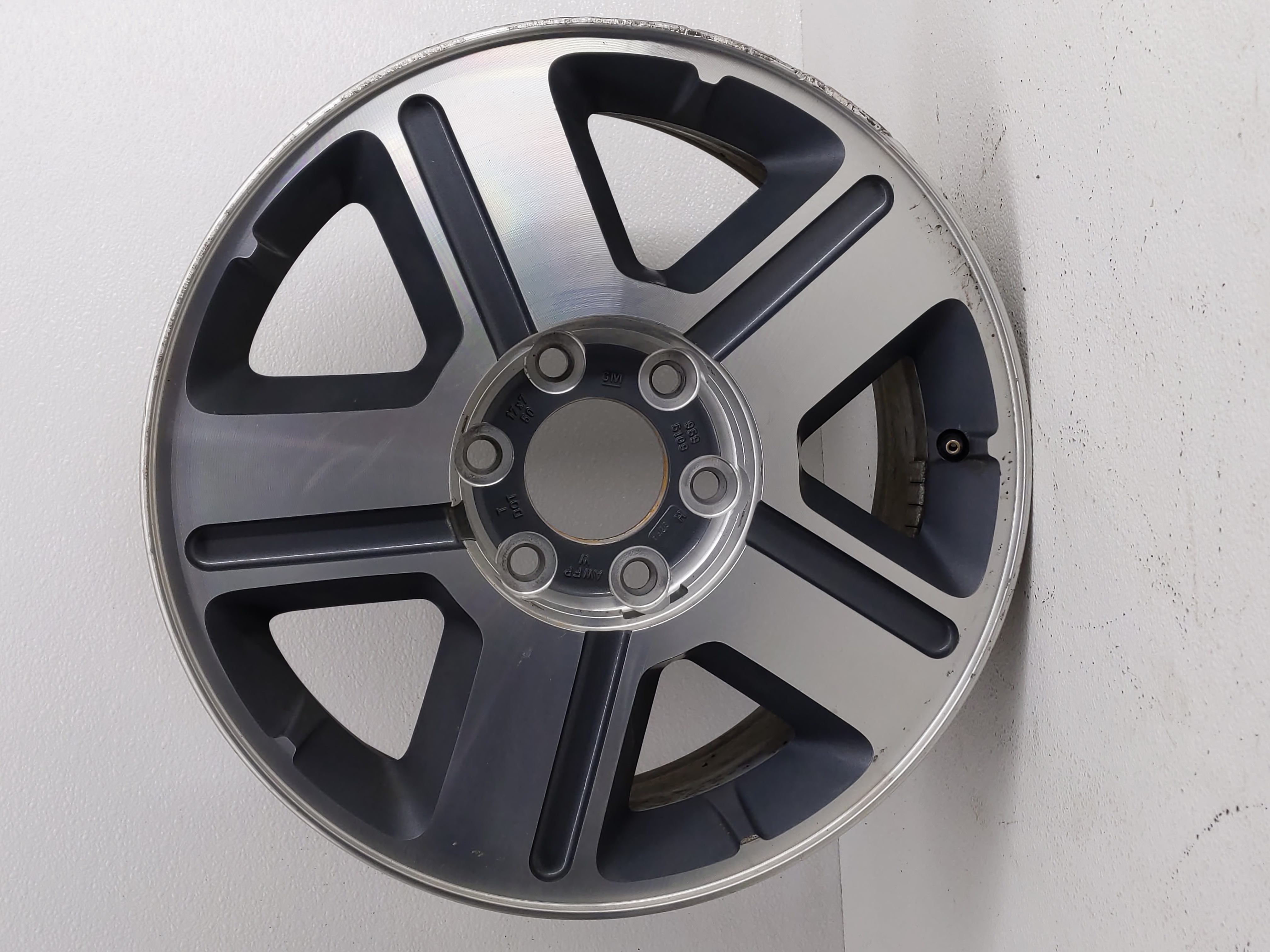 Picture of Chevrolet Trail Blazer Wheel Rim Oem 802291