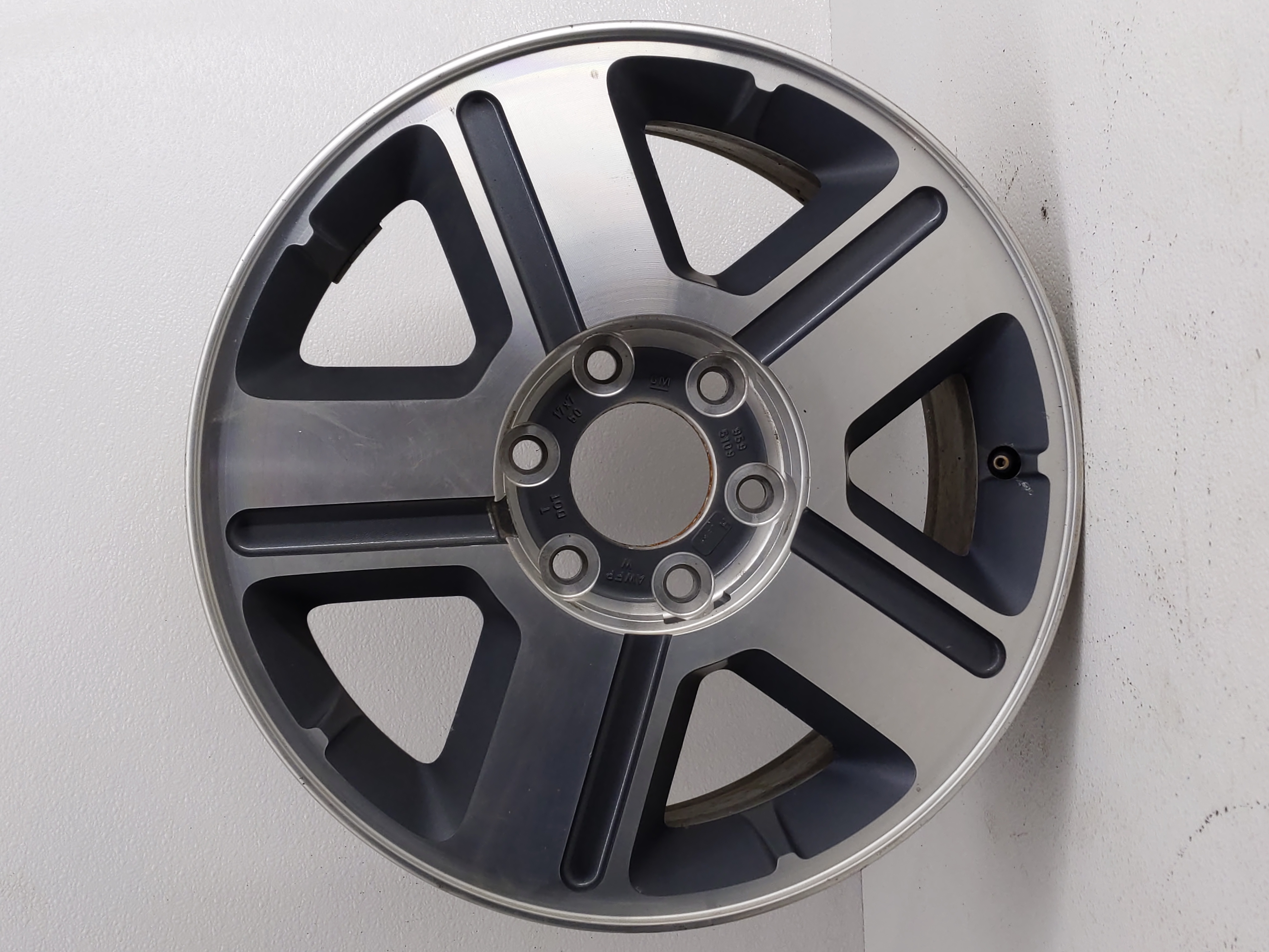Picture of Chevrolet Trail Blazer Wheel Rim Oem 802317