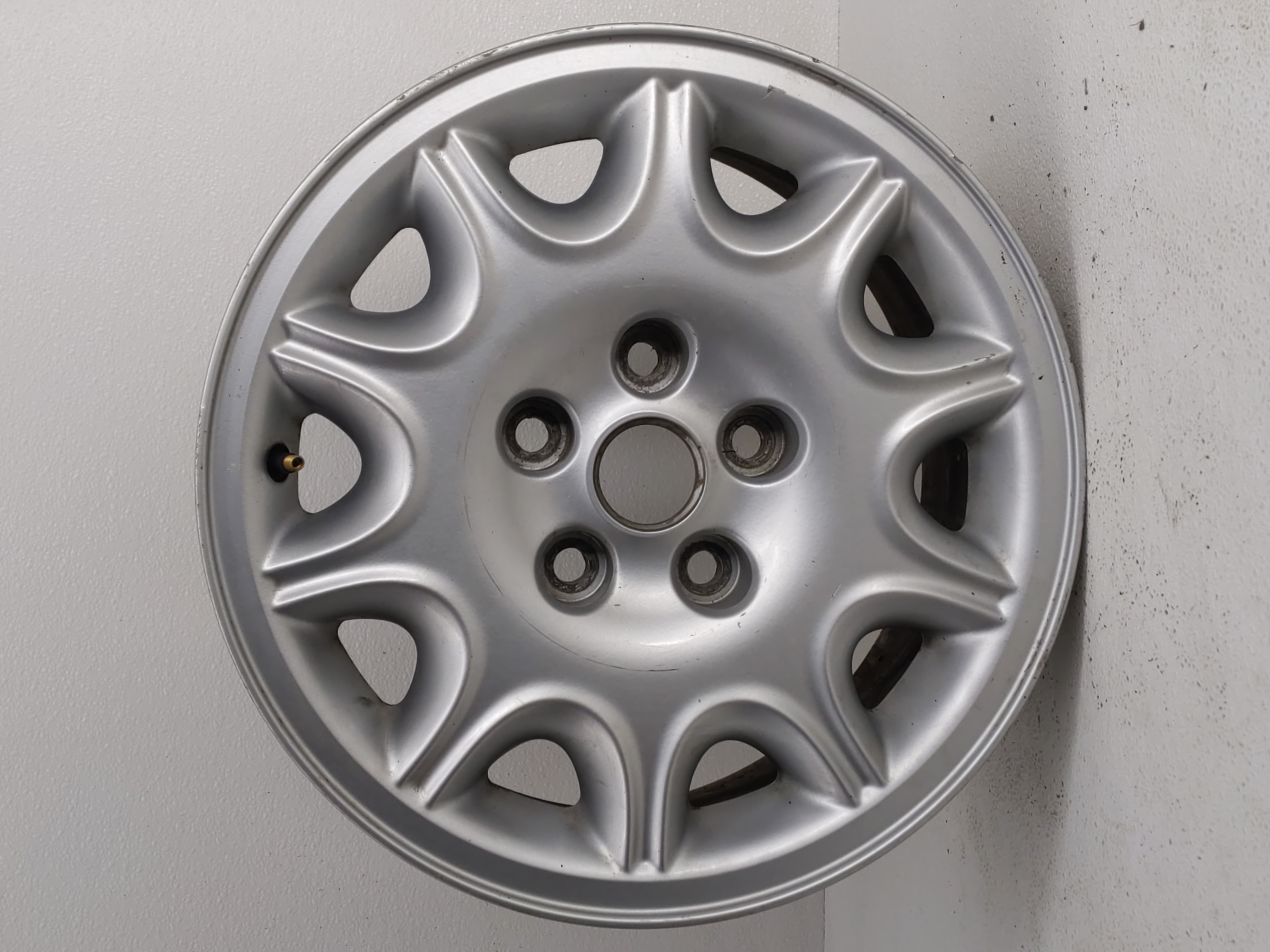 1998-1999 Jaguar Xj8 Wheel Rim Oem 803843 - Oemusedautoparts1.com